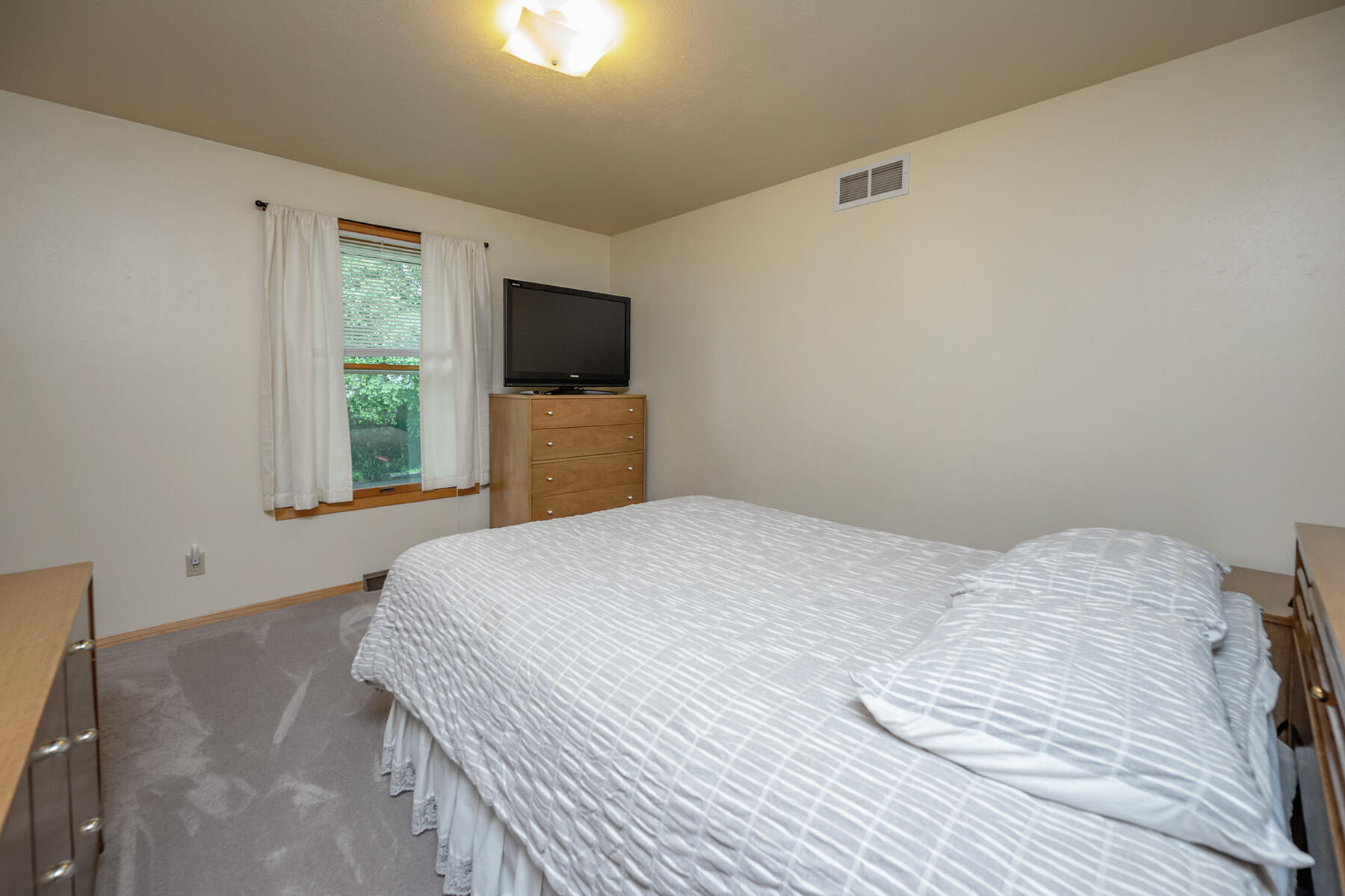 414 Red Coat Ct
