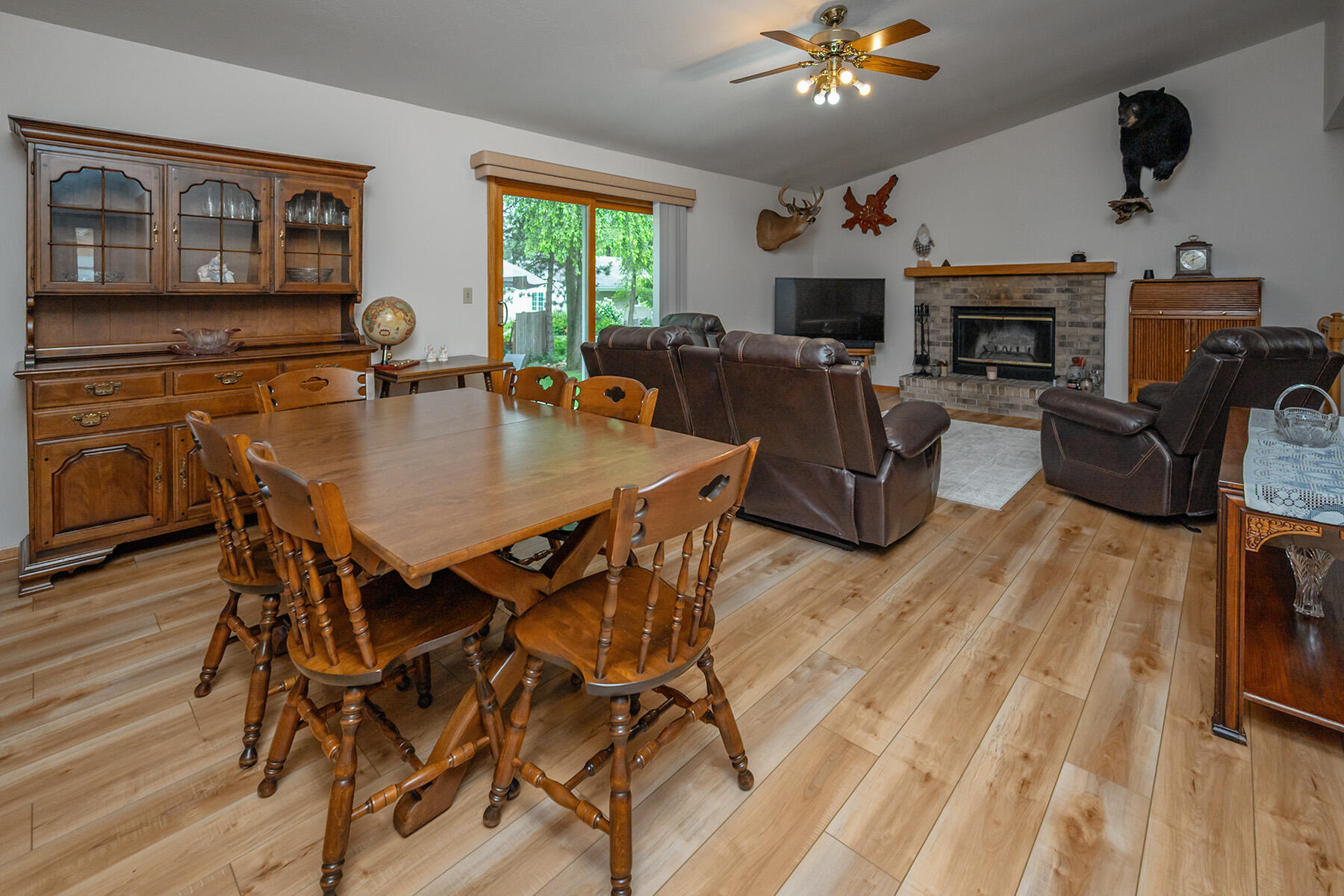 414 Red Coat Ct