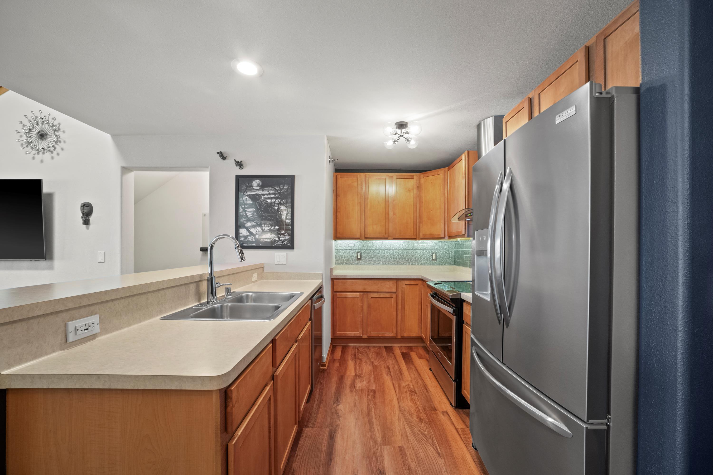 3053 W Drexel Ave