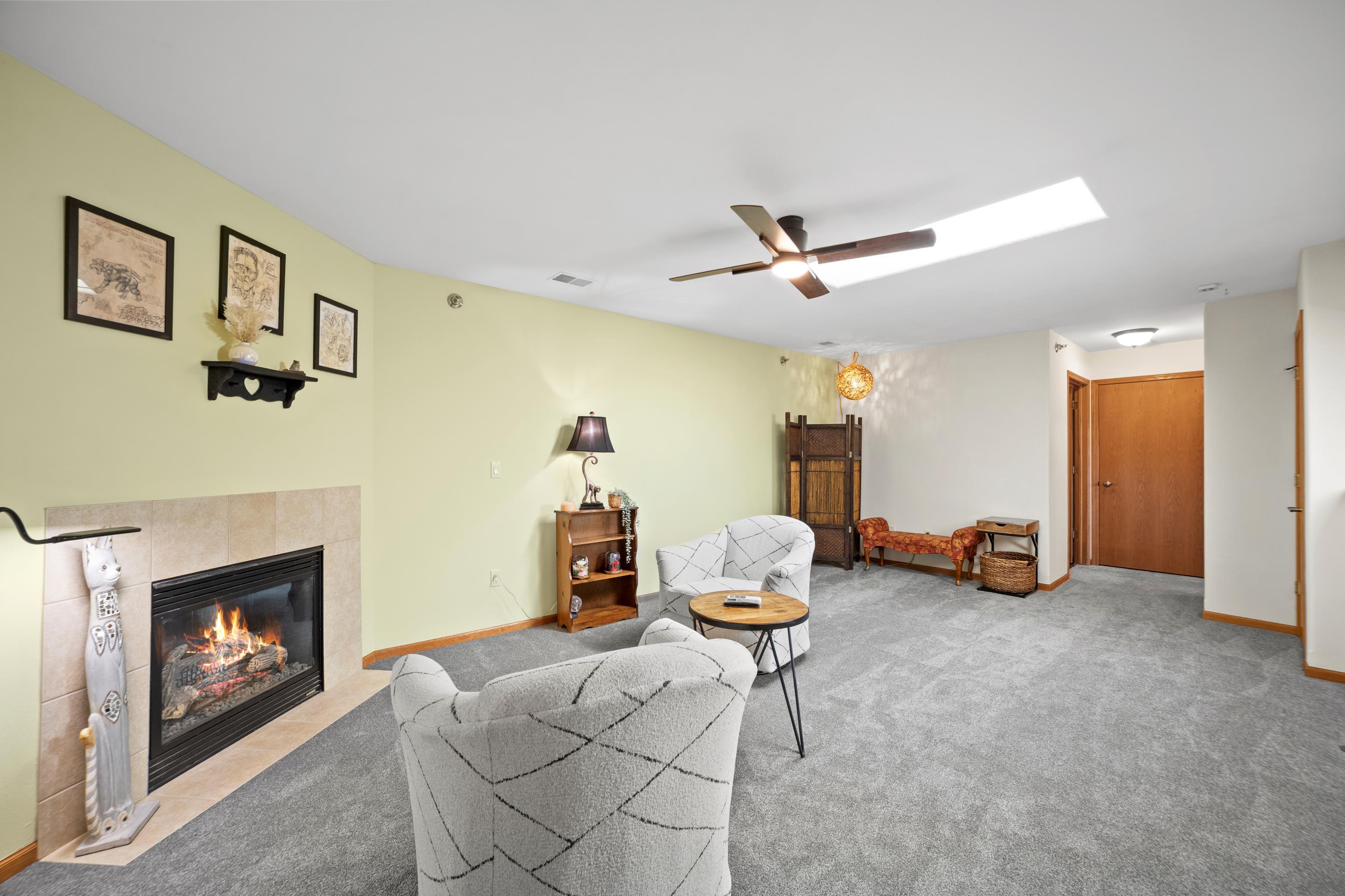 3053 W Drexel Ave