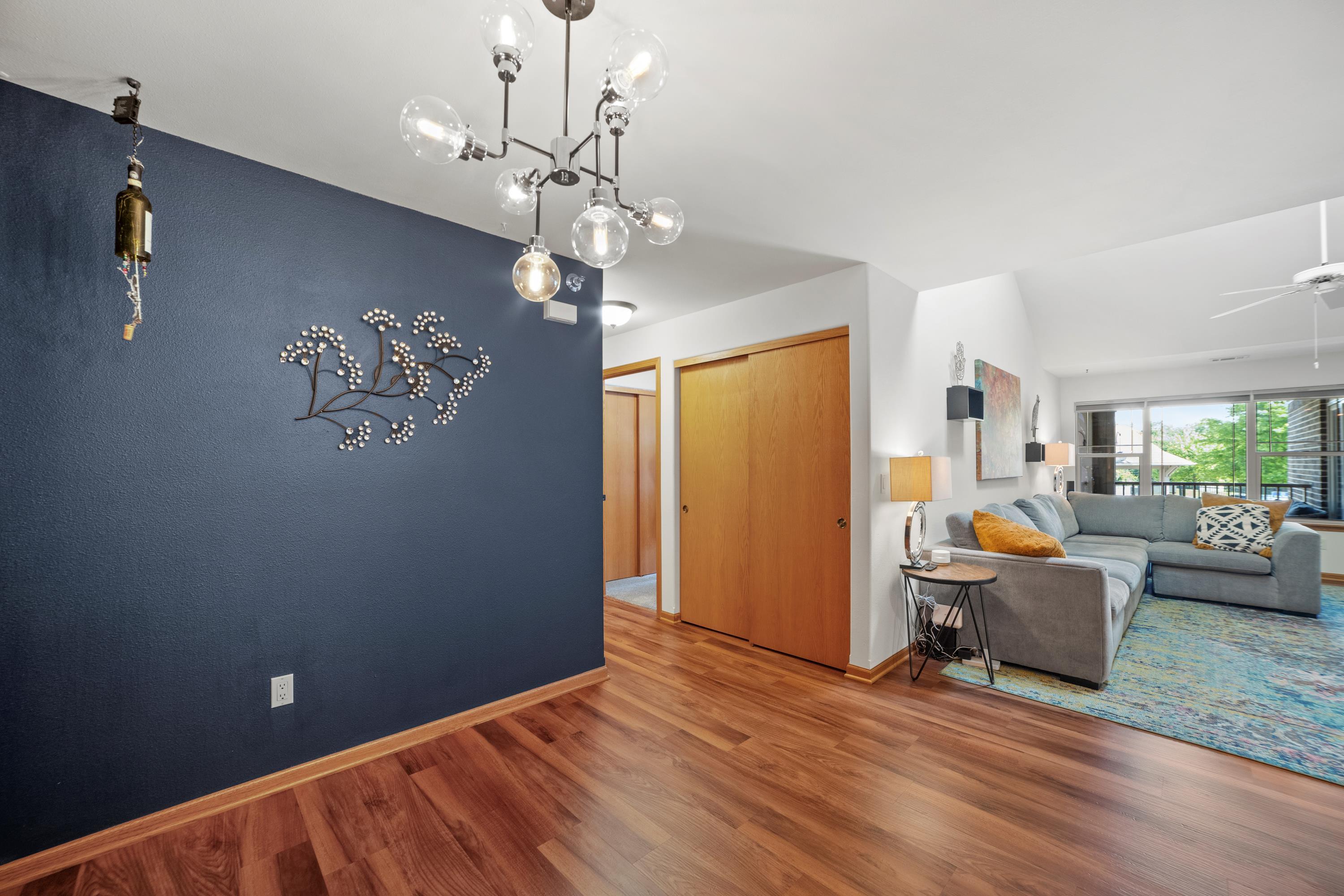 3053 W Drexel Ave