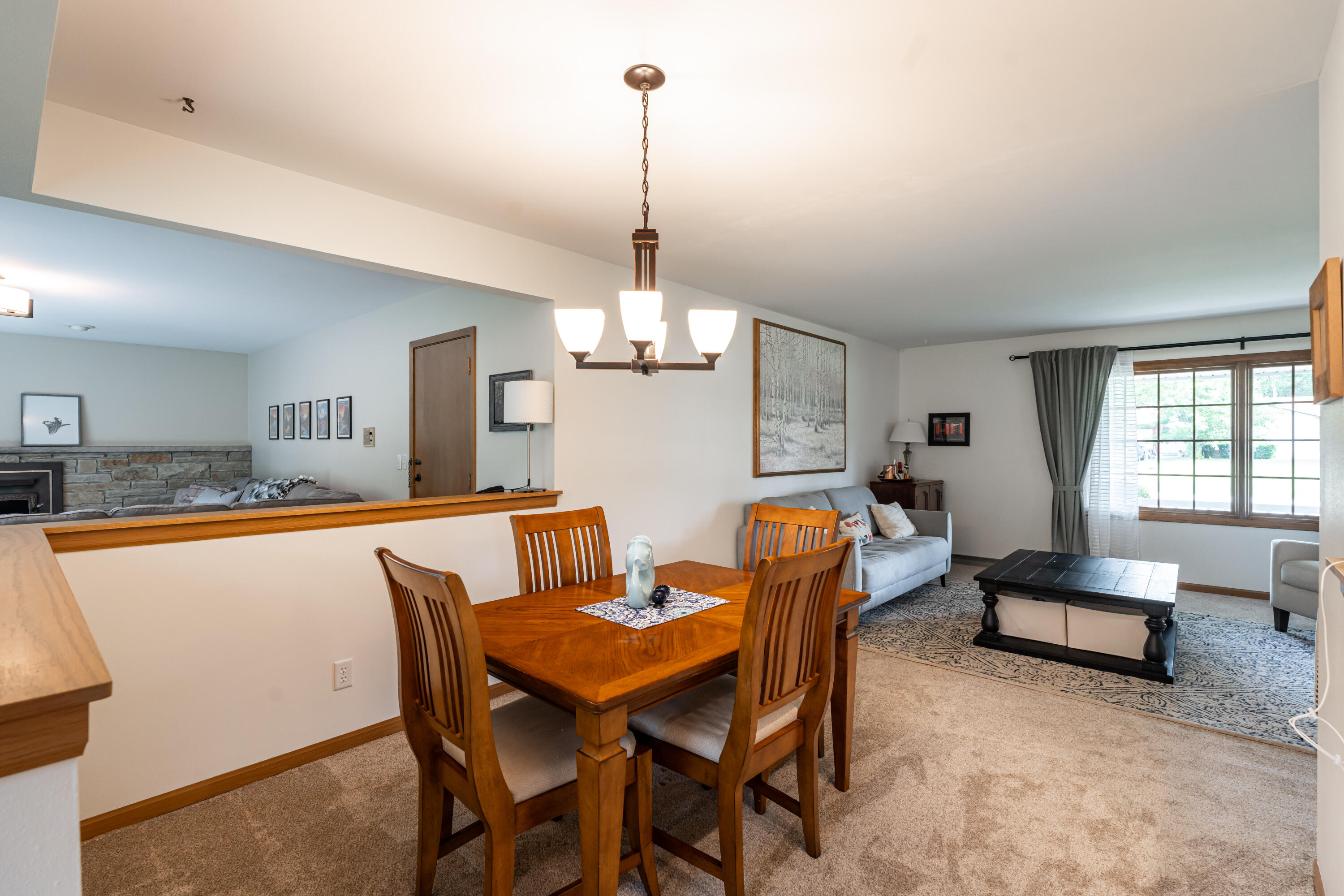 6239 W Carolann Dr