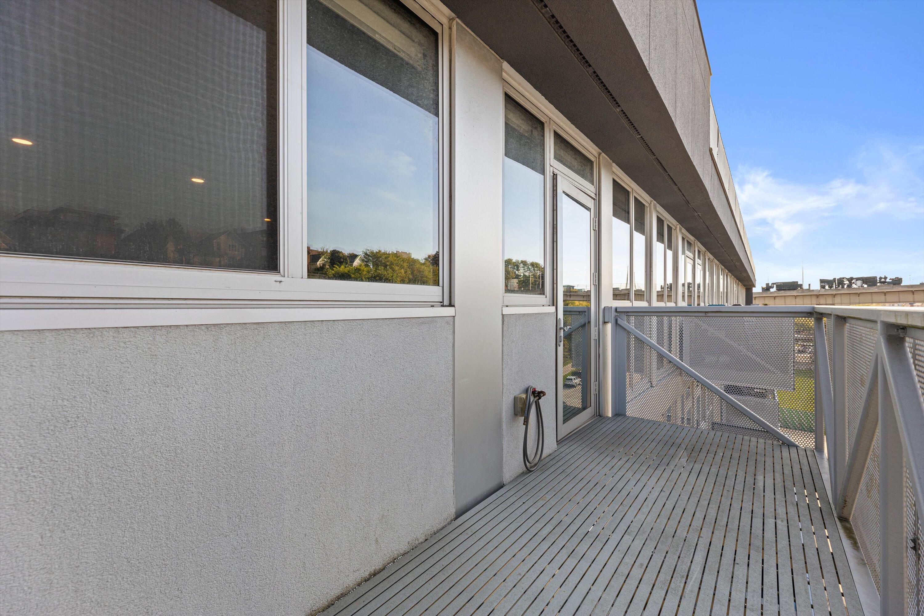 1902 N Commerce St Unit: 506