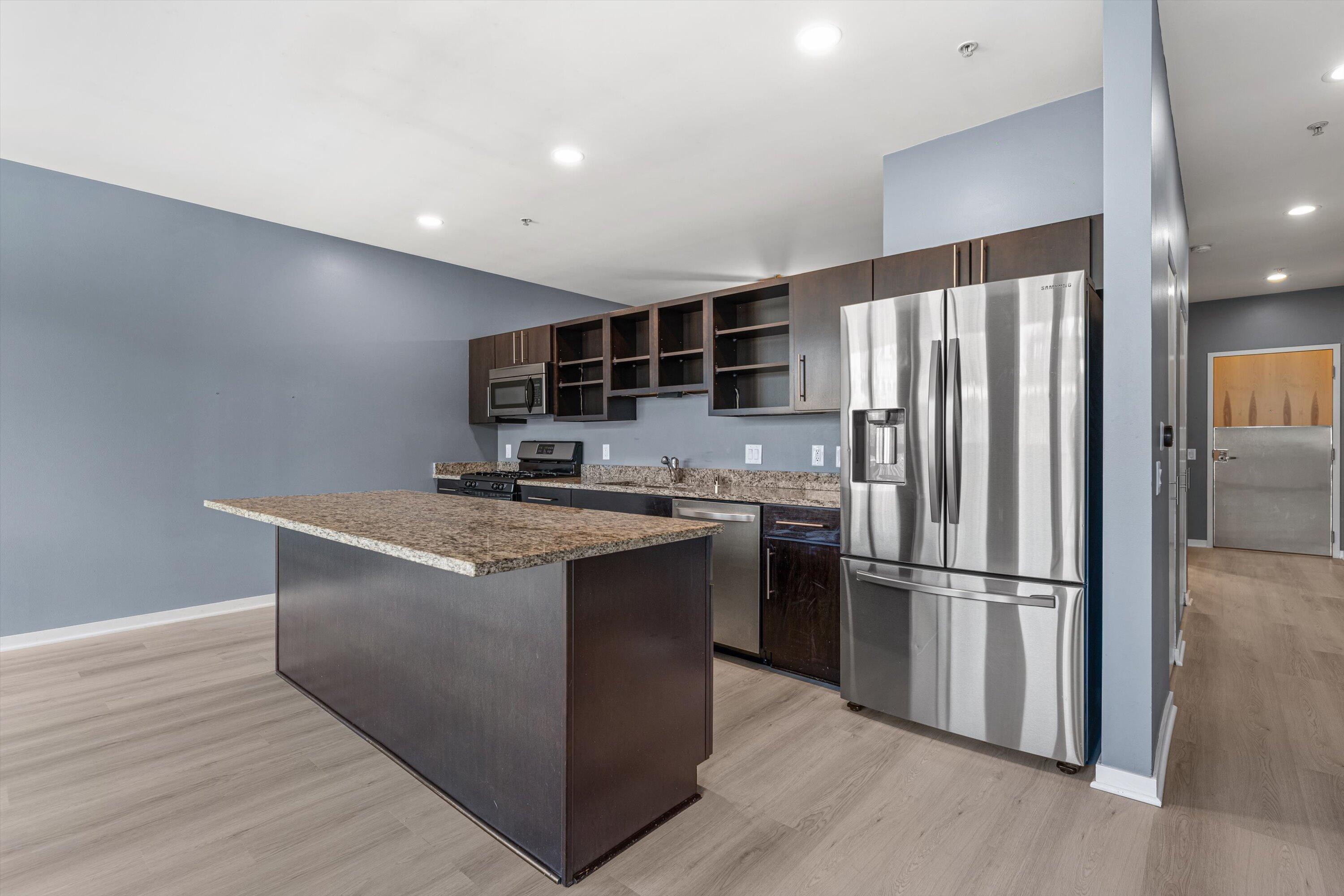 1902 N Commerce St Unit: 506