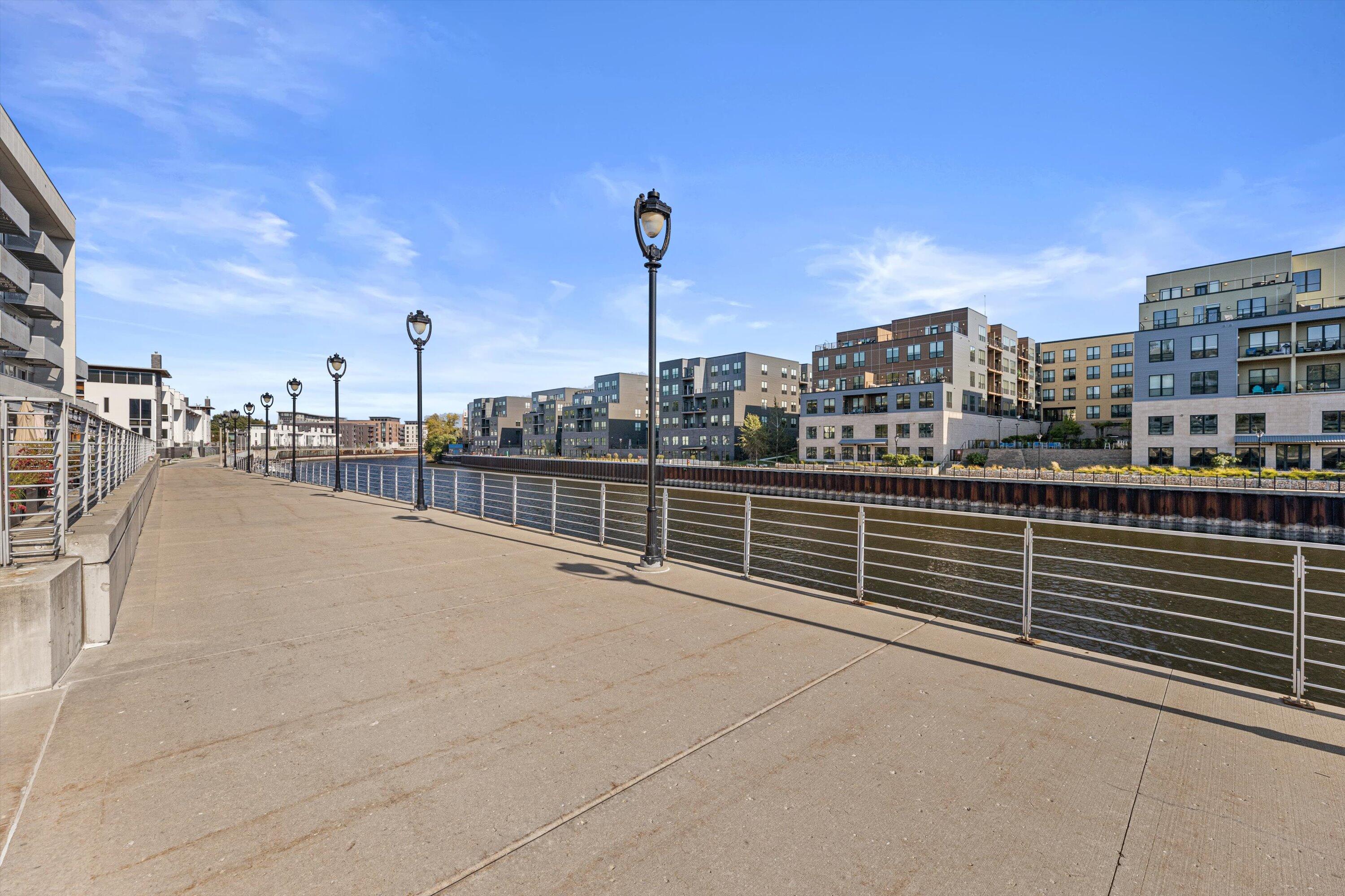 1902 N Commerce St Unit: 506