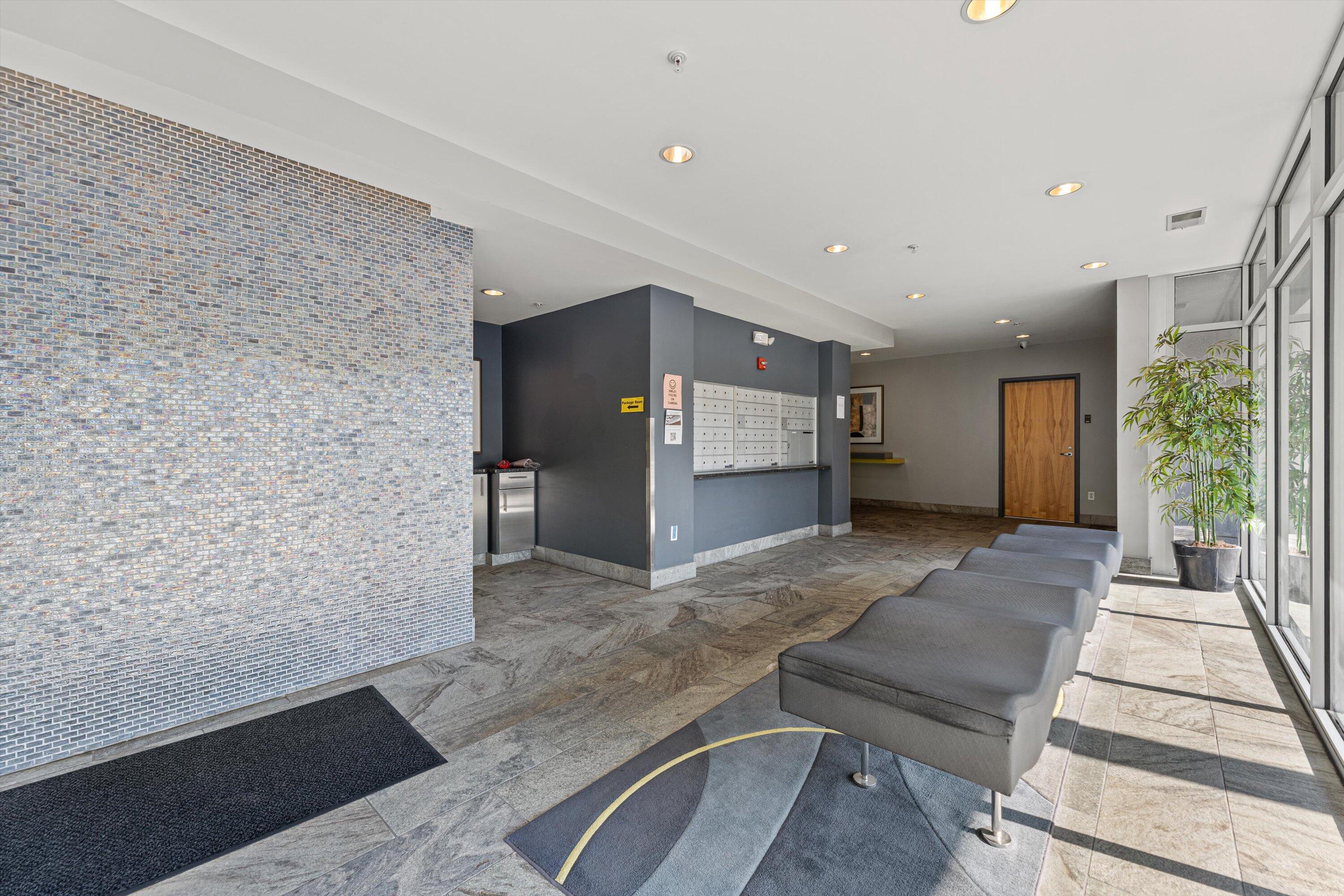 1902 N Commerce St Unit: 506