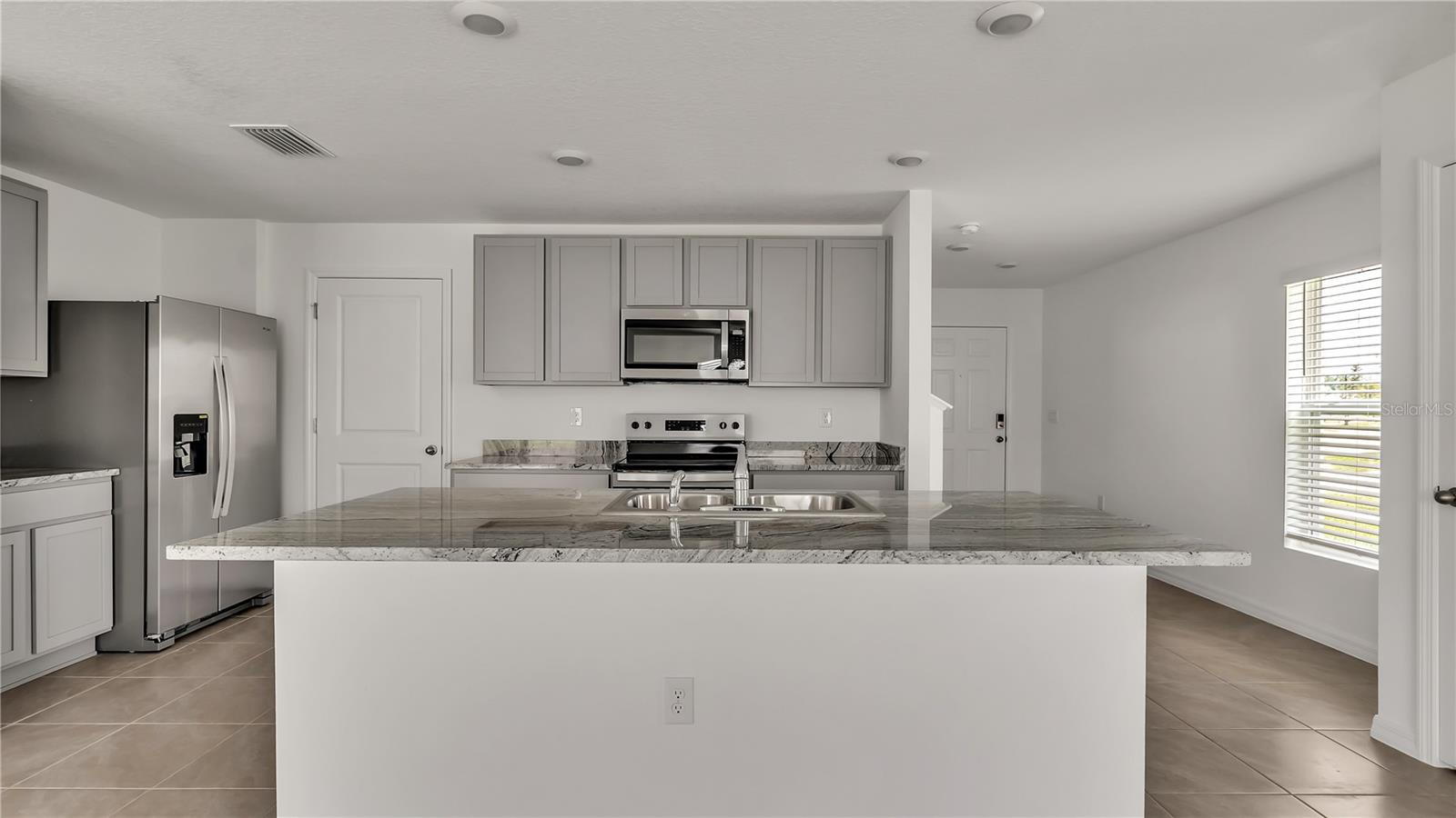 16651 MOSAIC OAR DR