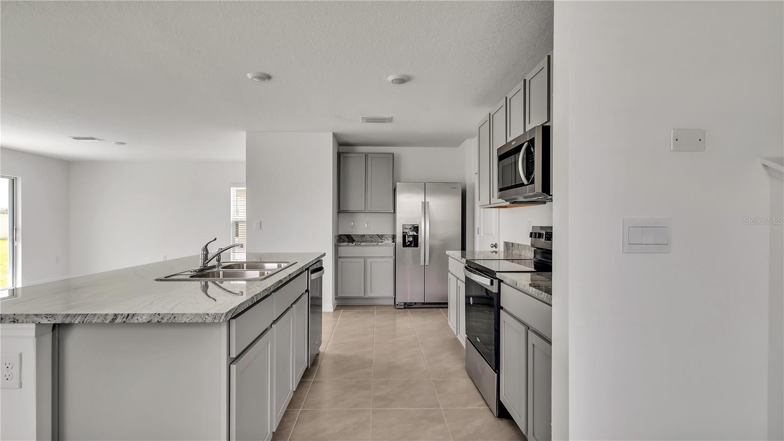 16651 MOSAIC OAR DR