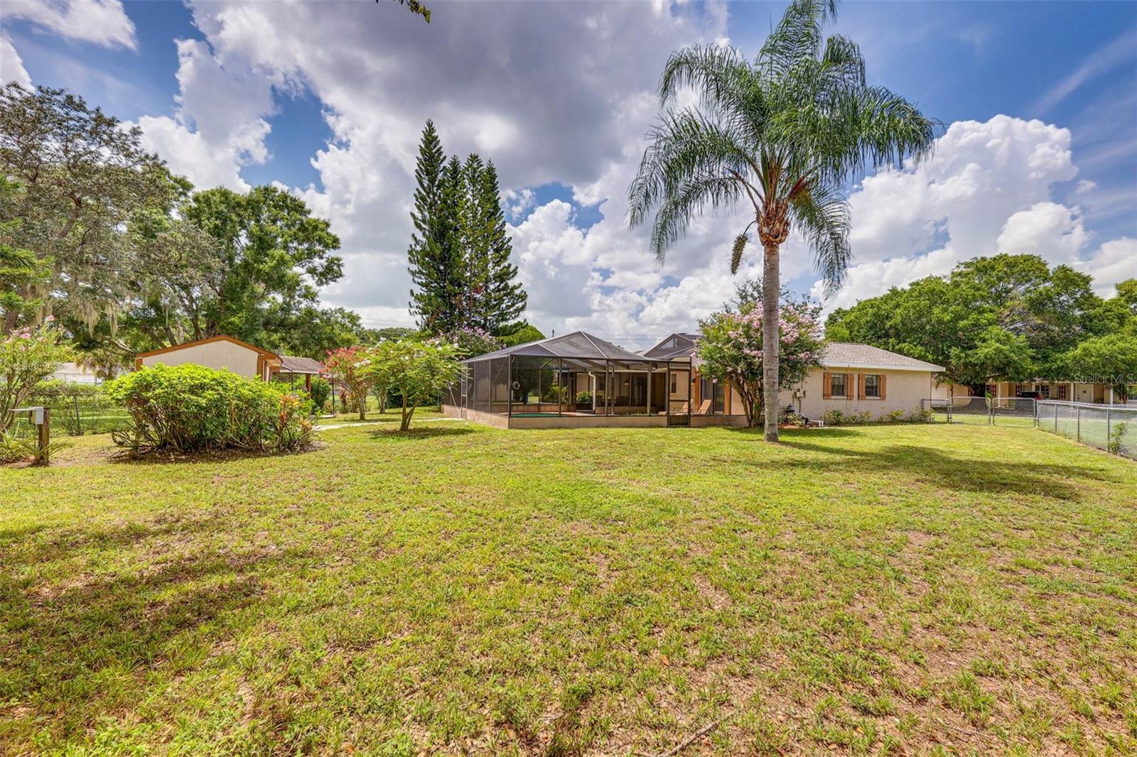 920 LAKEVIEW DR