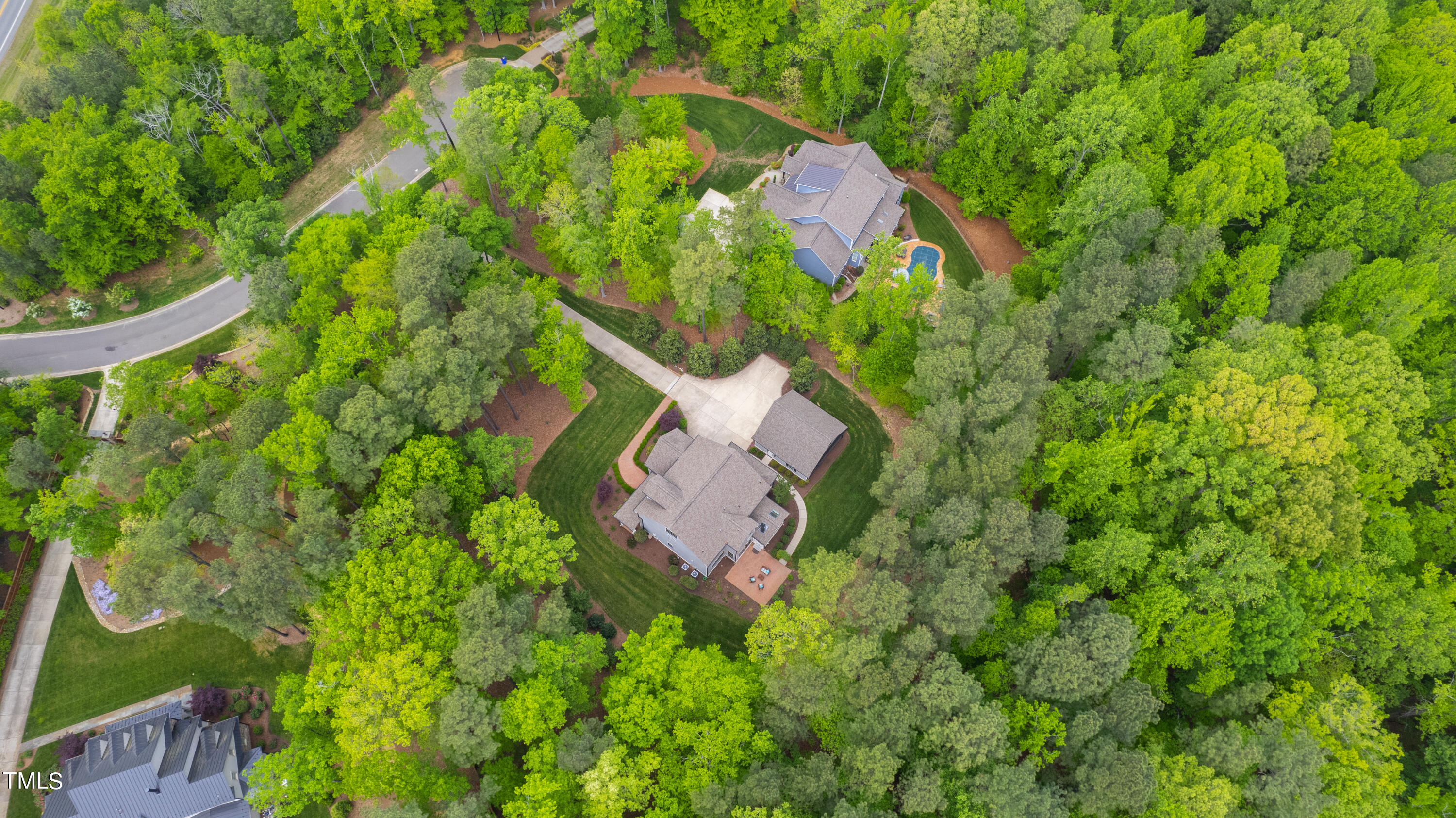 7112 Dumfries Lane