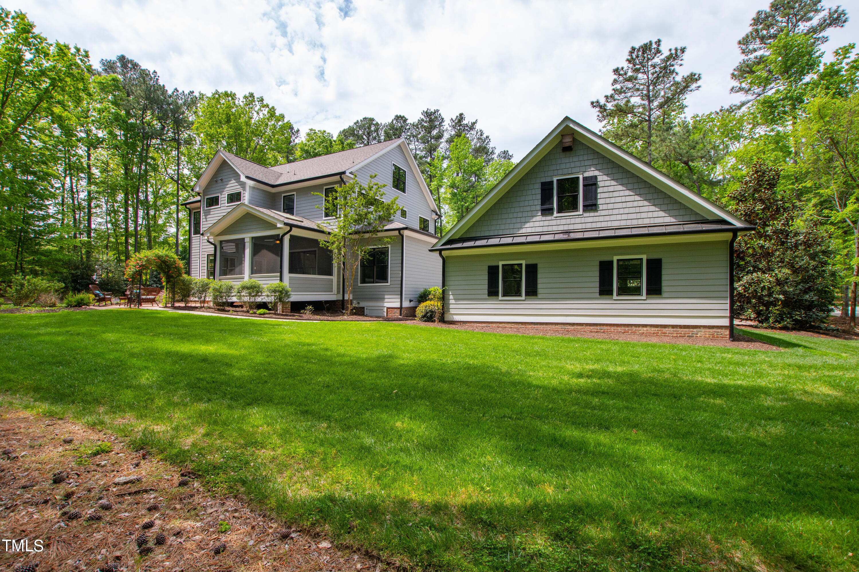 7112 Dumfries Lane