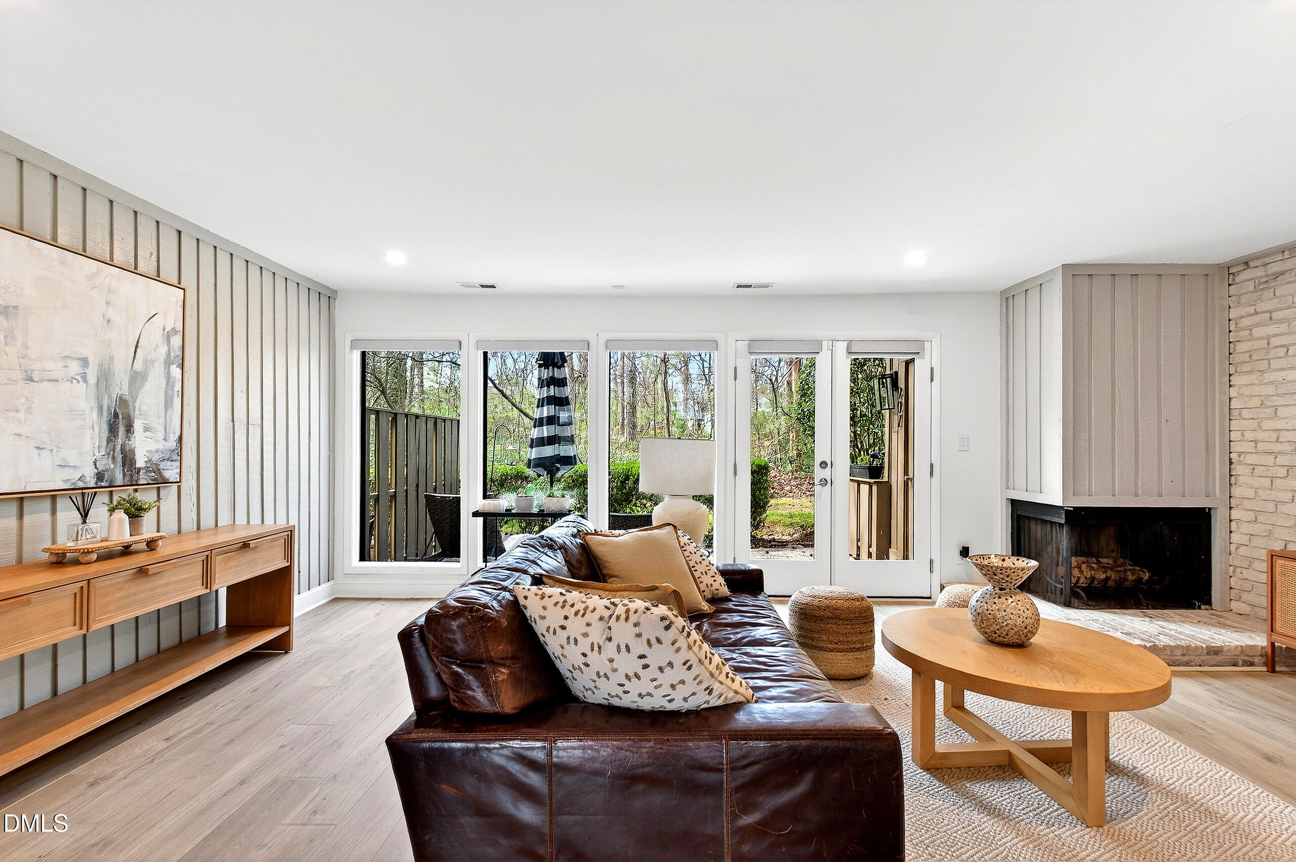 907 Oak Tree Drive