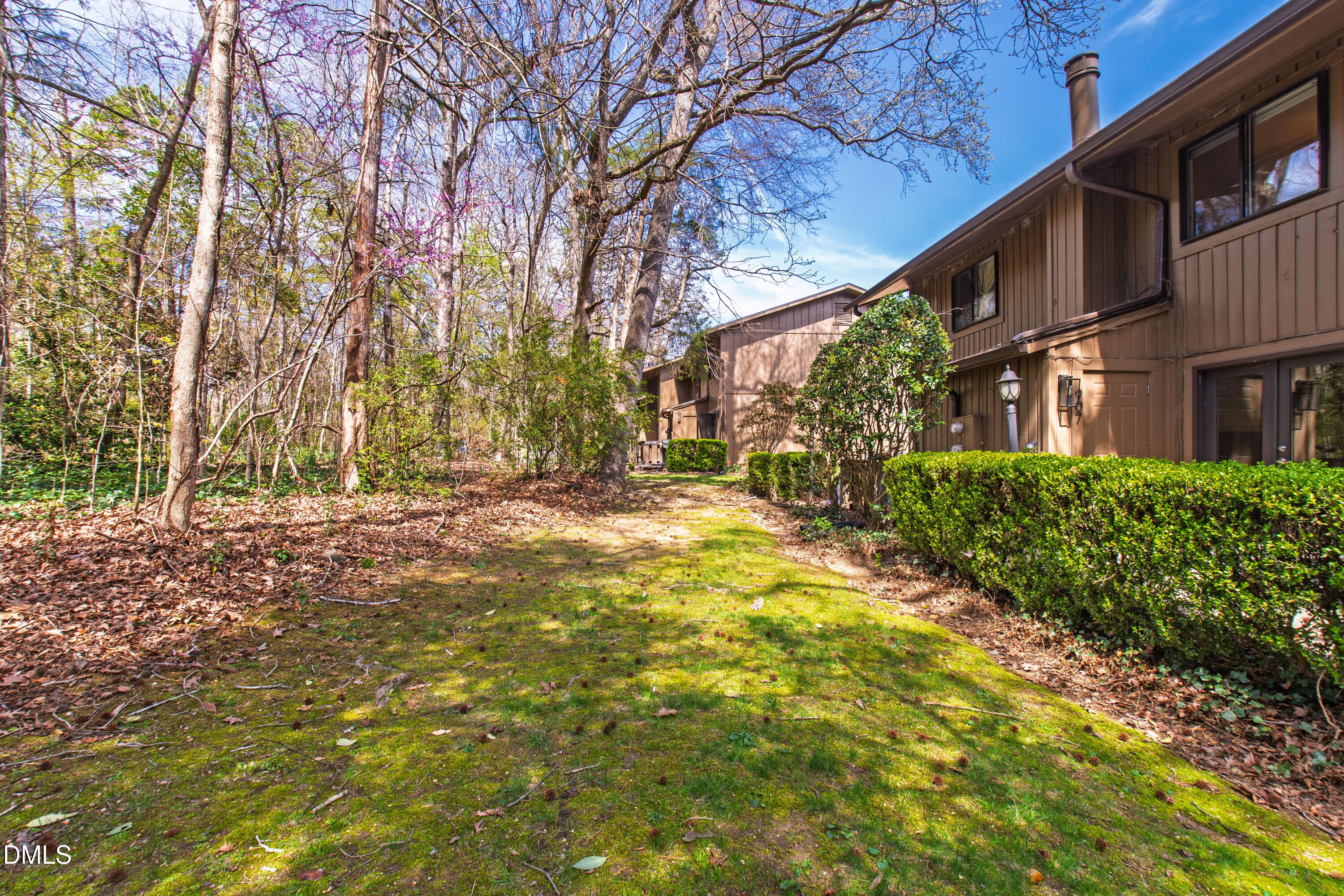 907 Oak Tree Drive