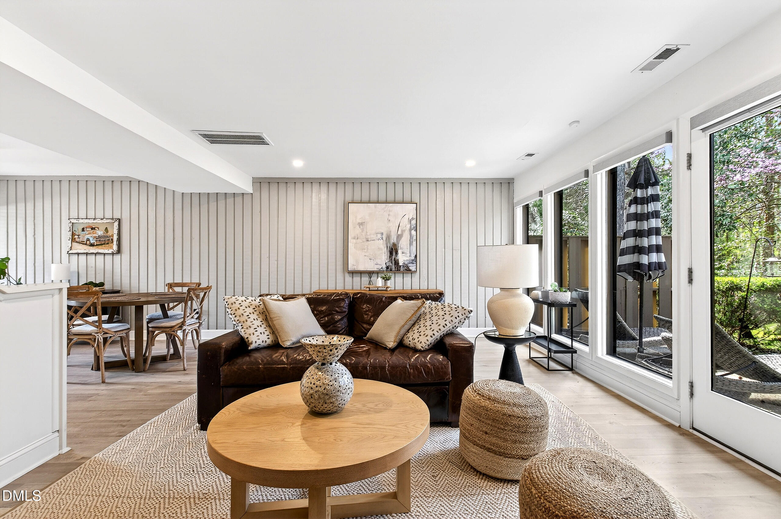 907 Oak Tree Drive