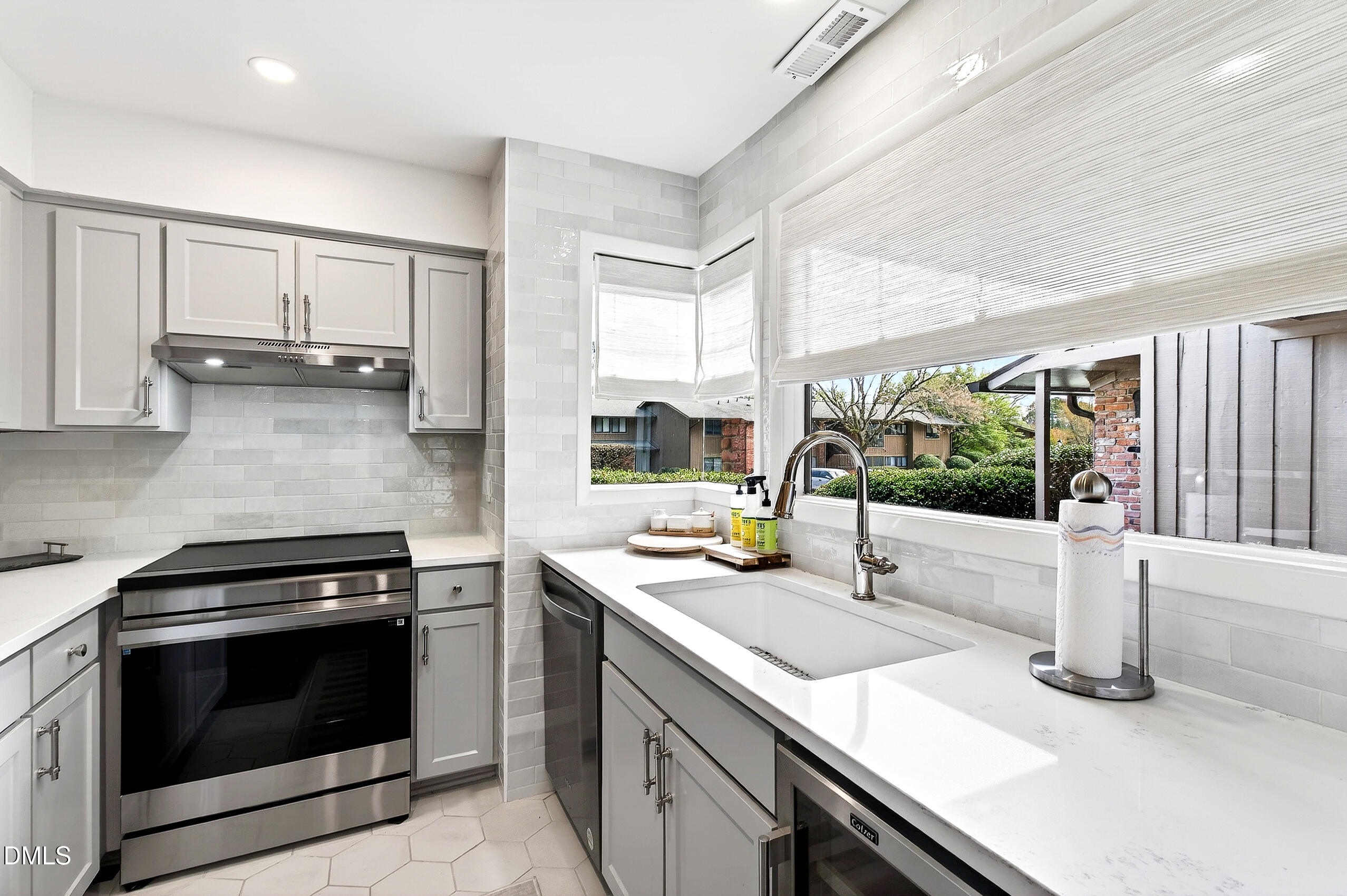 907 Oak Tree Drive
