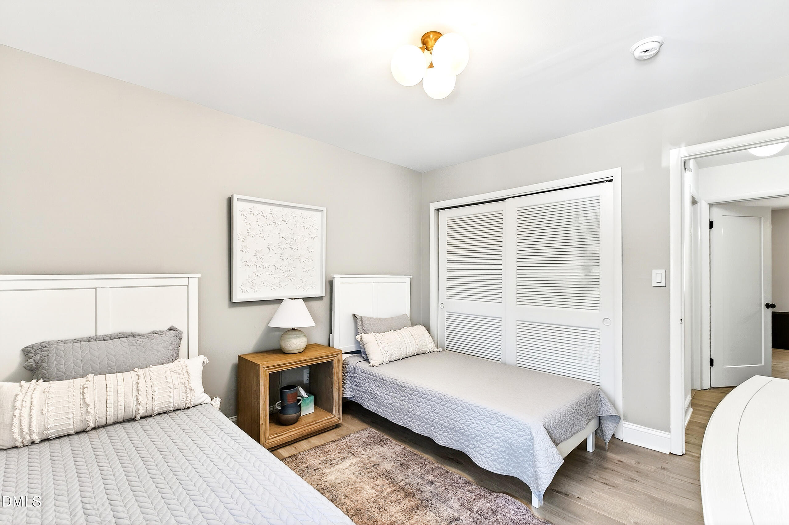907 Oak Tree Drive