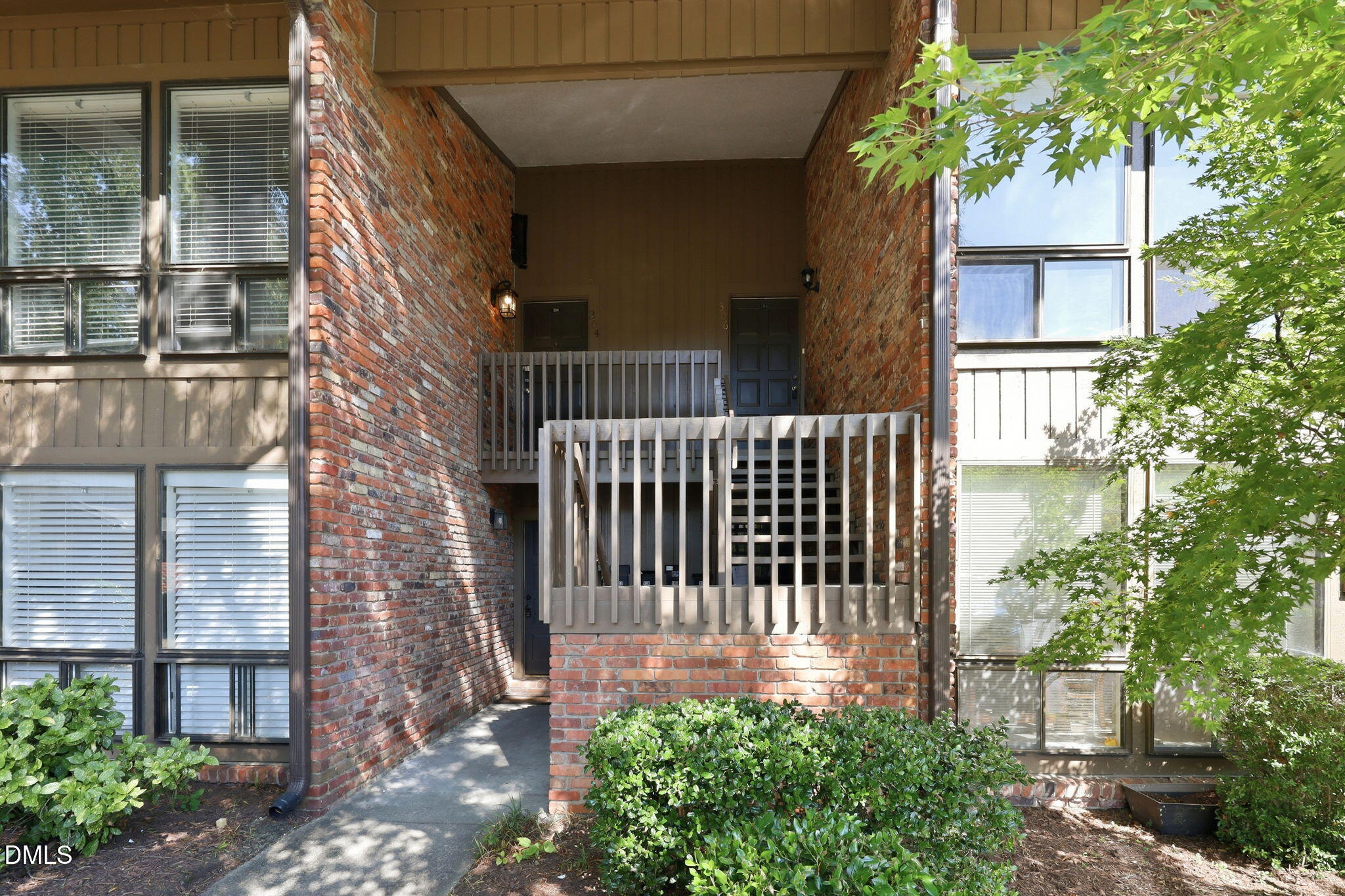 306 Oak Tree Drive # 306