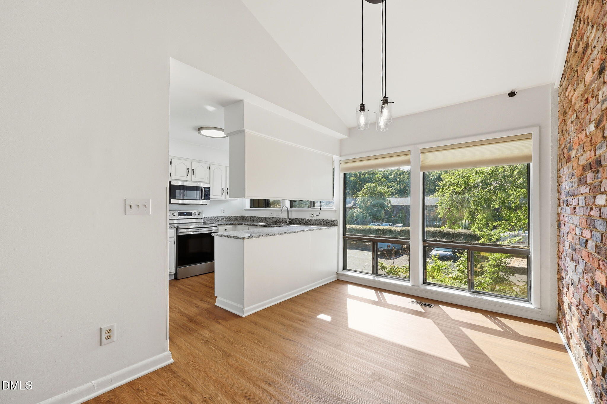 306 Oak Tree Drive # 306