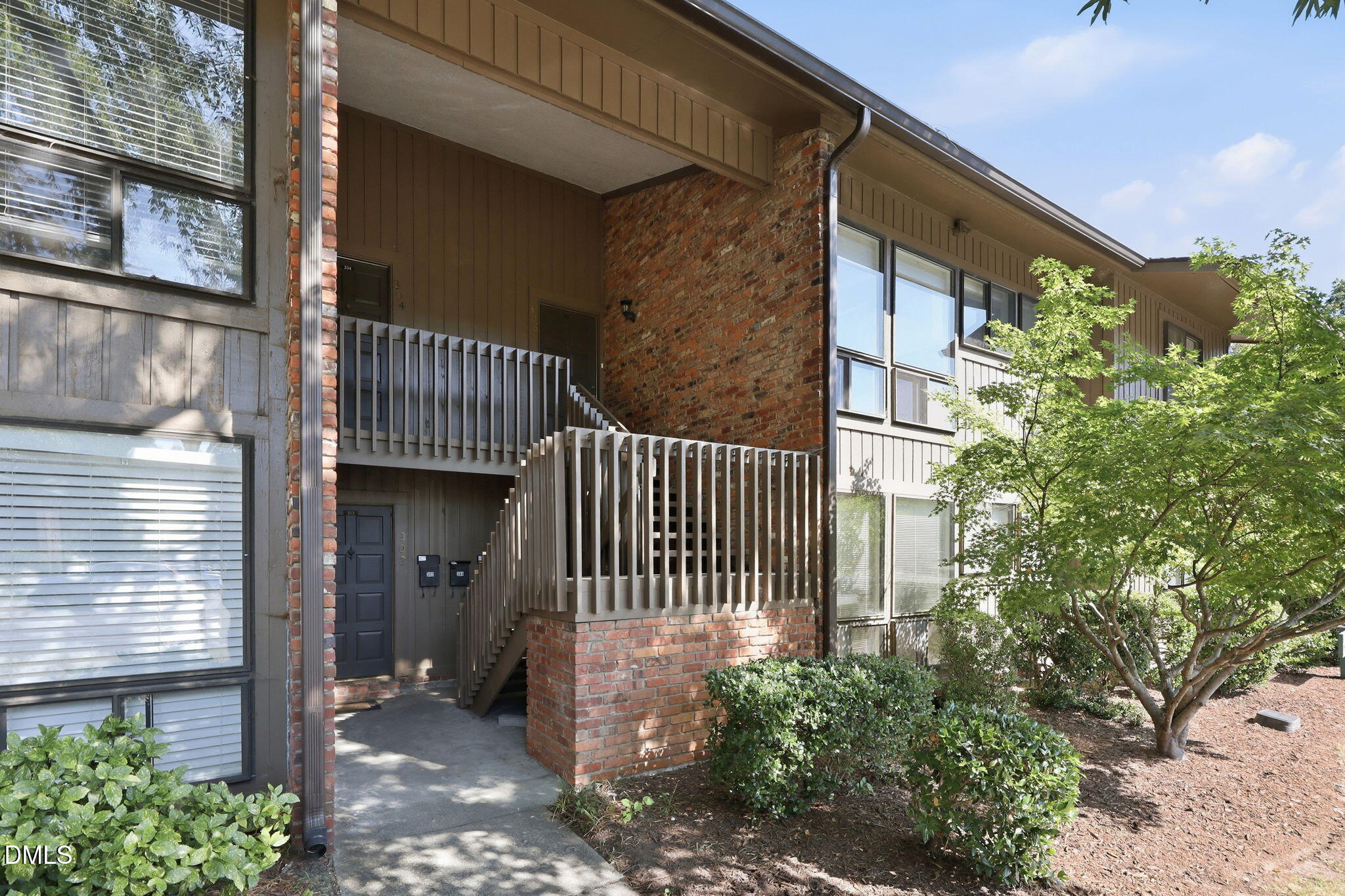 306 Oak Tree Drive # 306