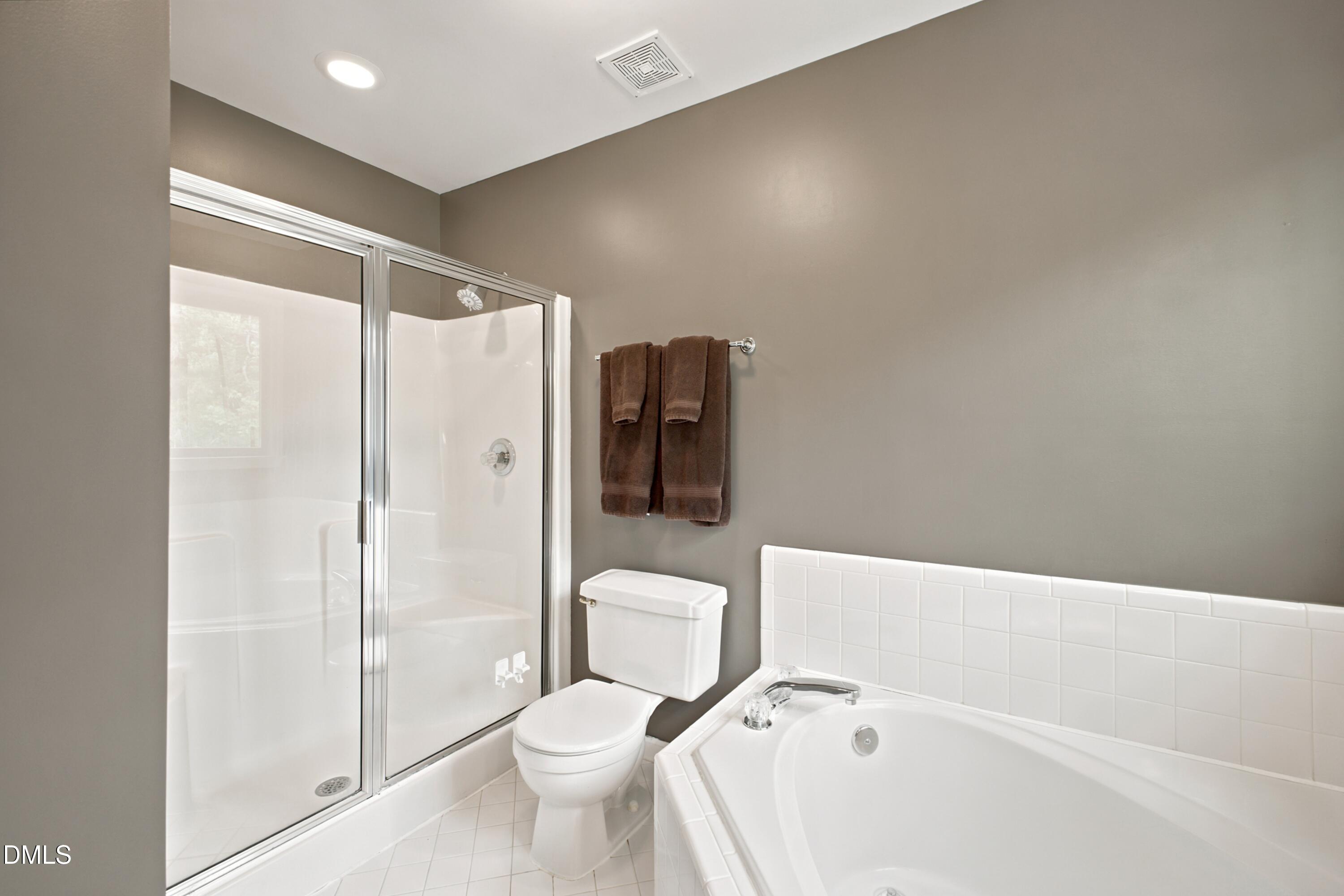 1643 Jamestowne Place