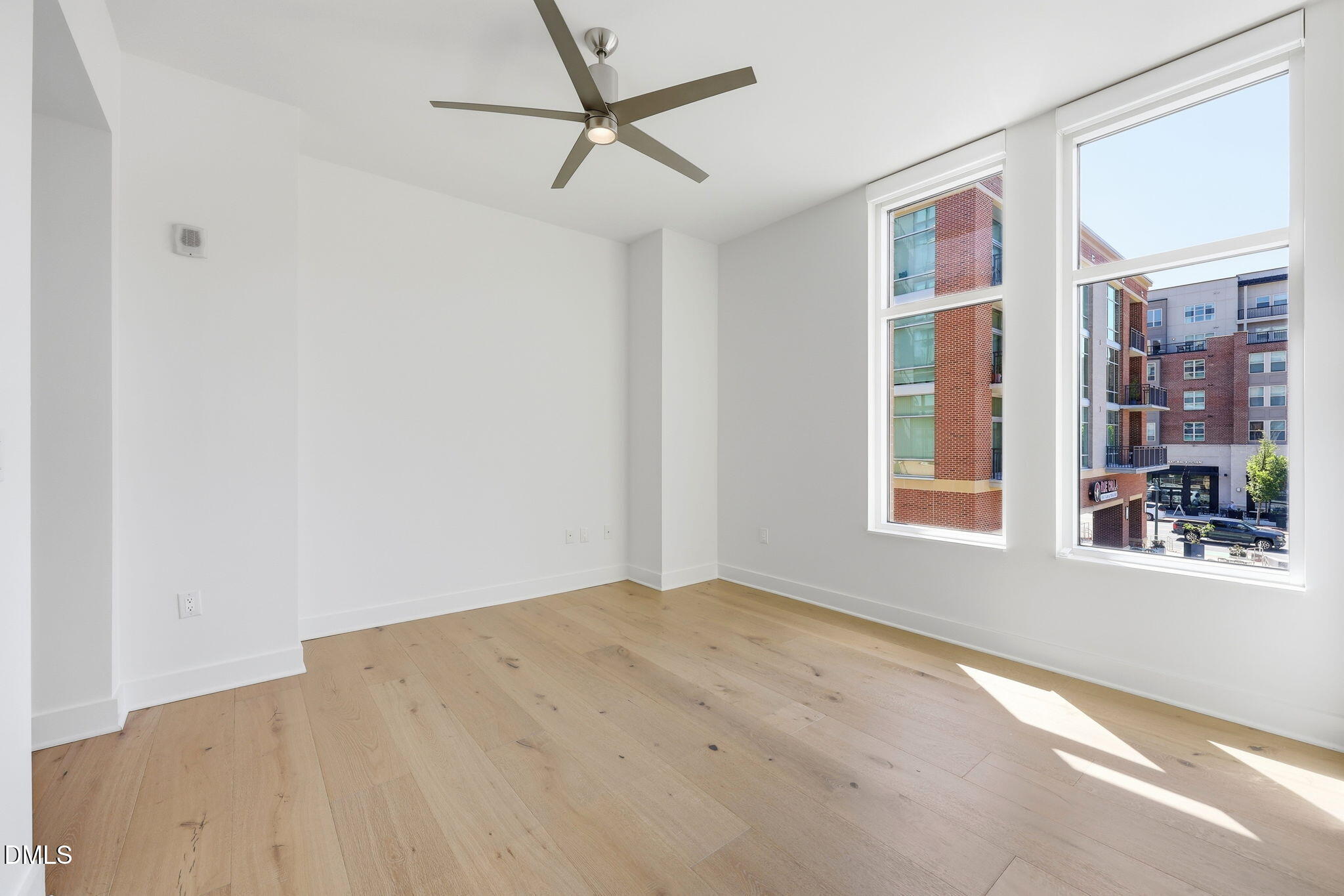 140 W Franklin Street