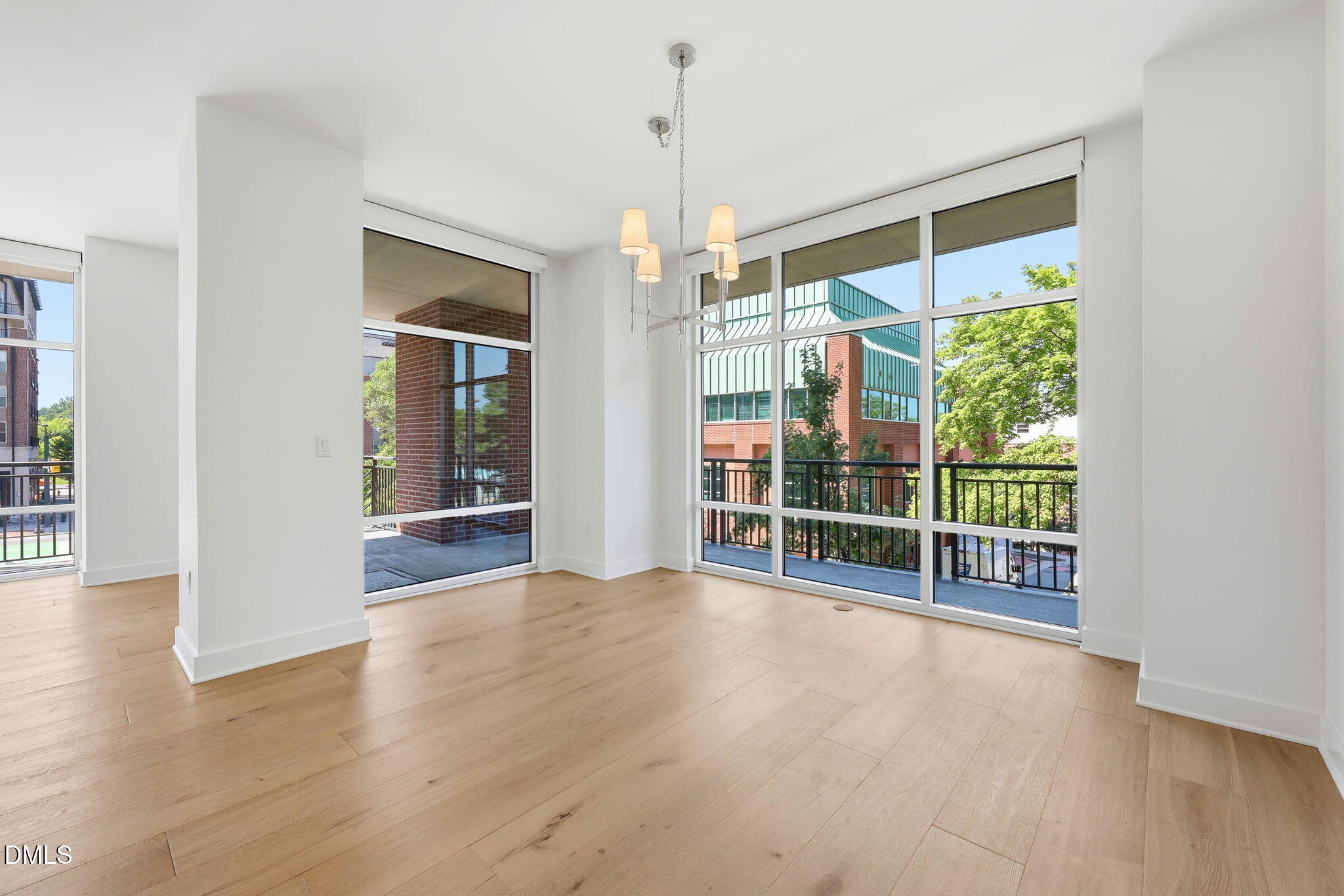 140 W Franklin Street
