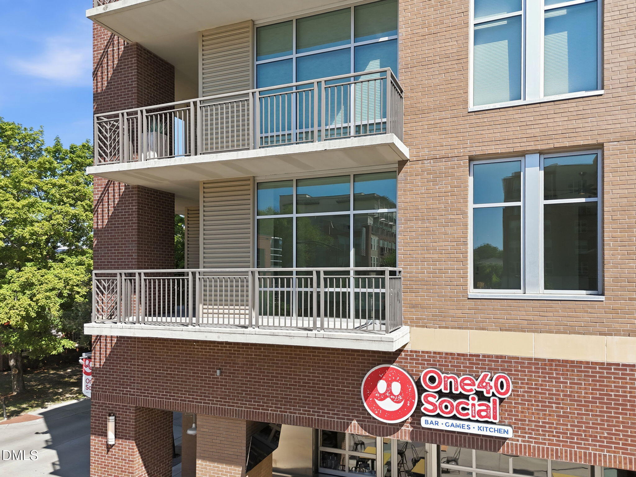 140 W Franklin Street