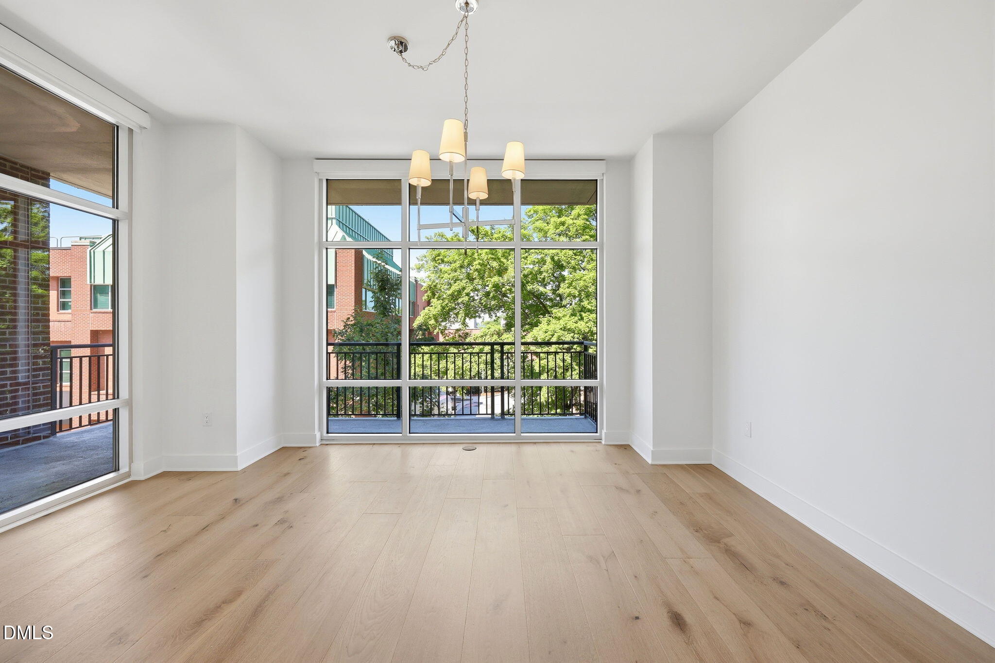 140 W Franklin Street