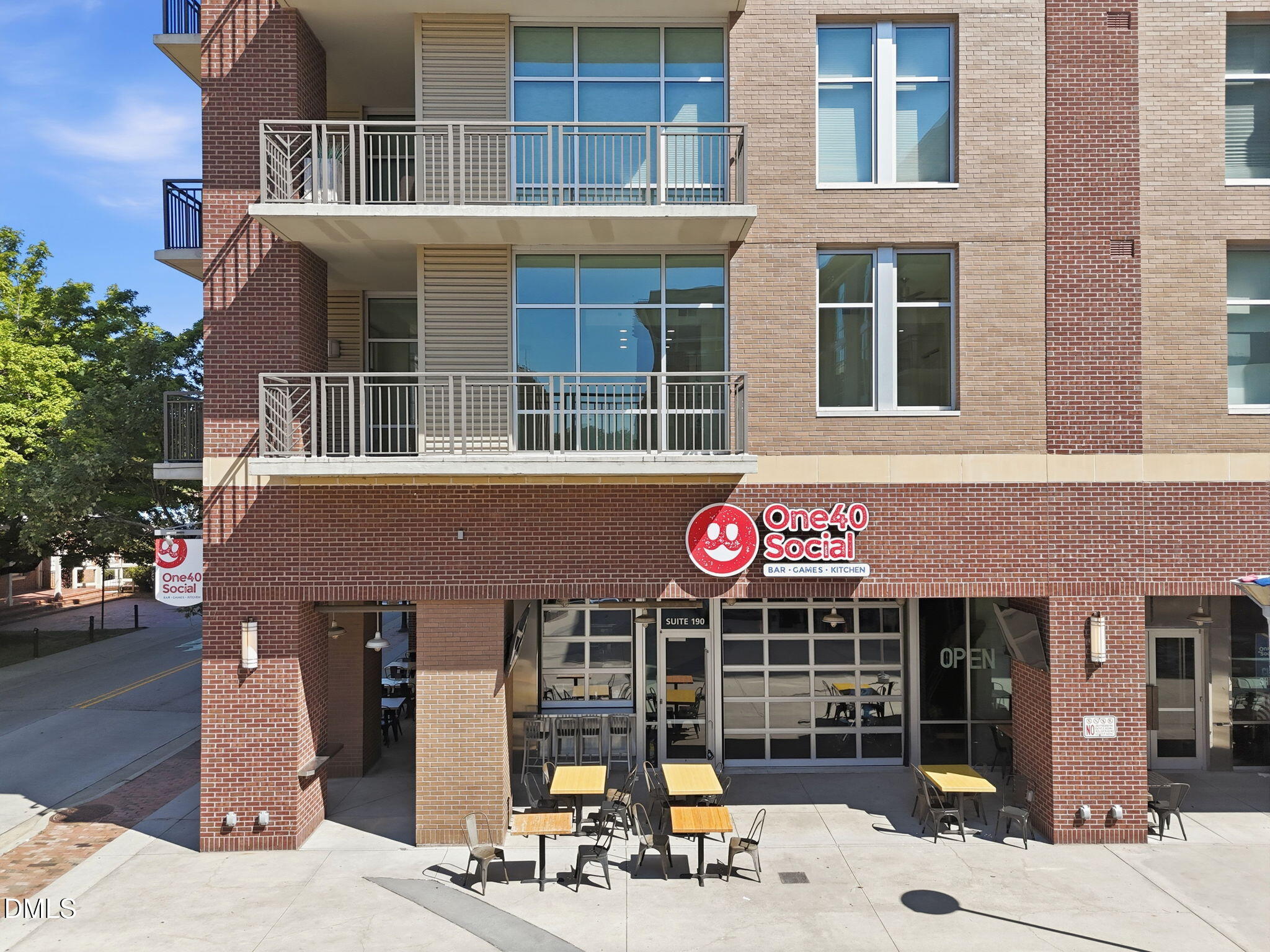 140 W Franklin Street