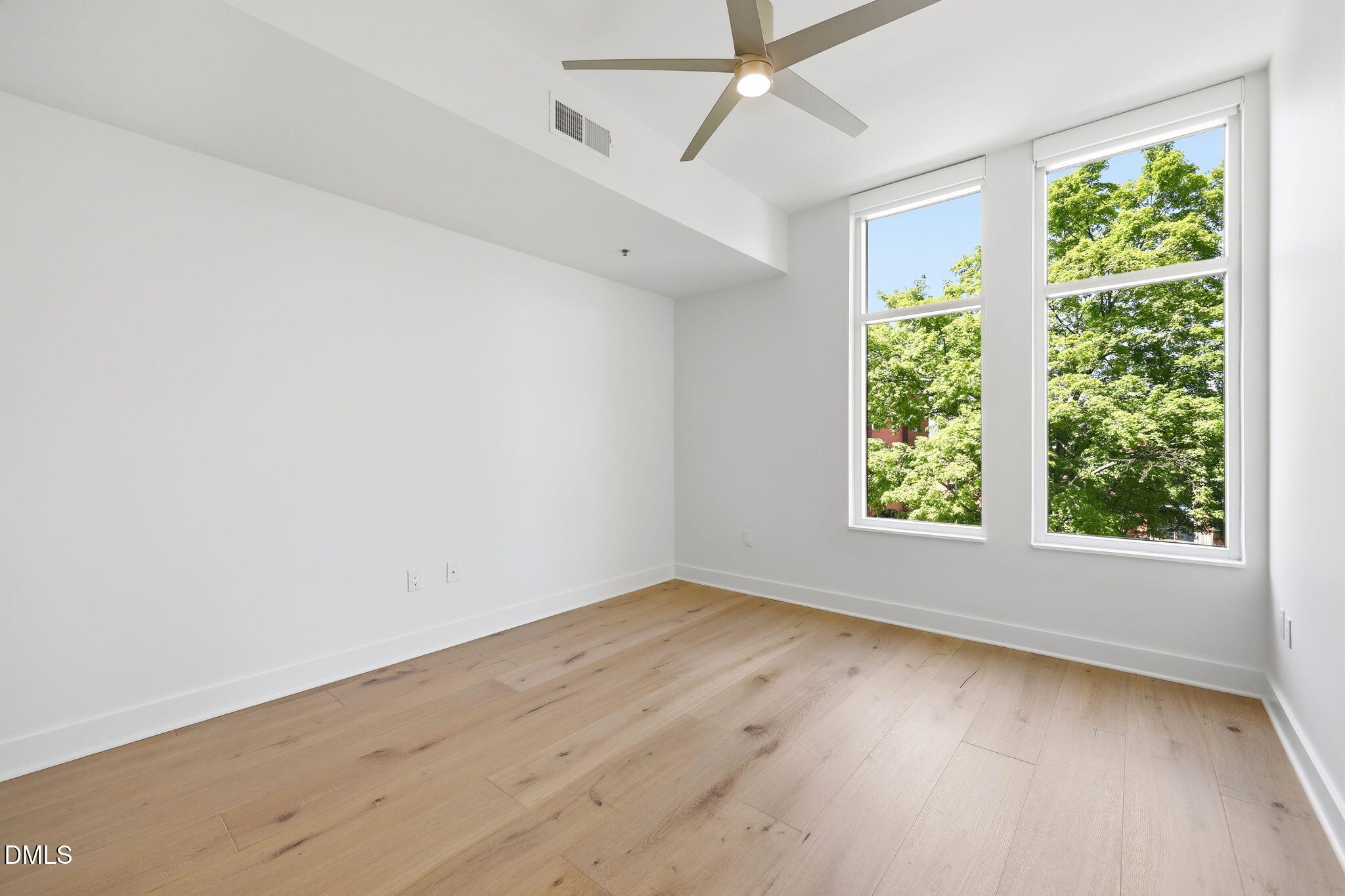 140 W Franklin Street