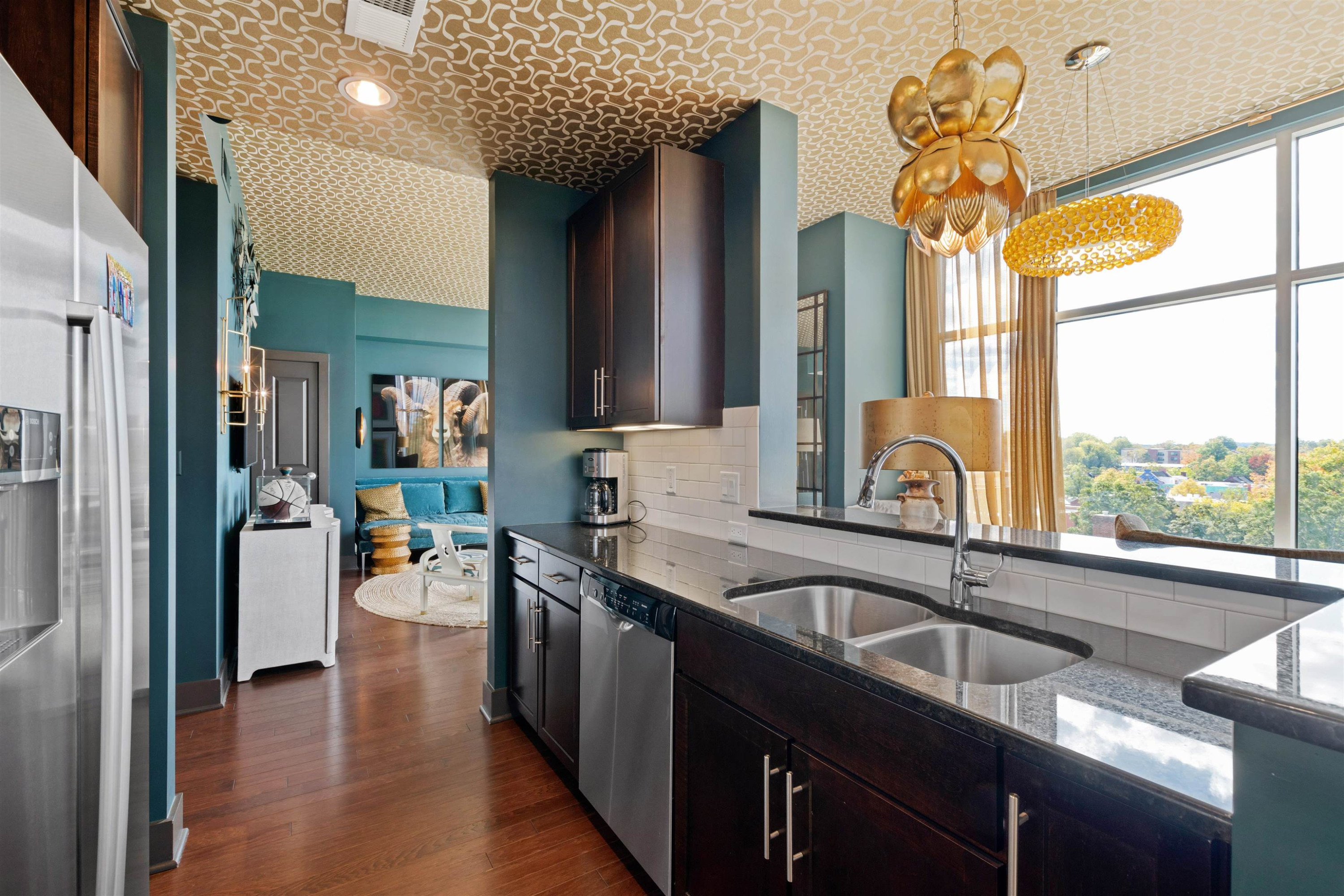 140 W Franklin Street # 406