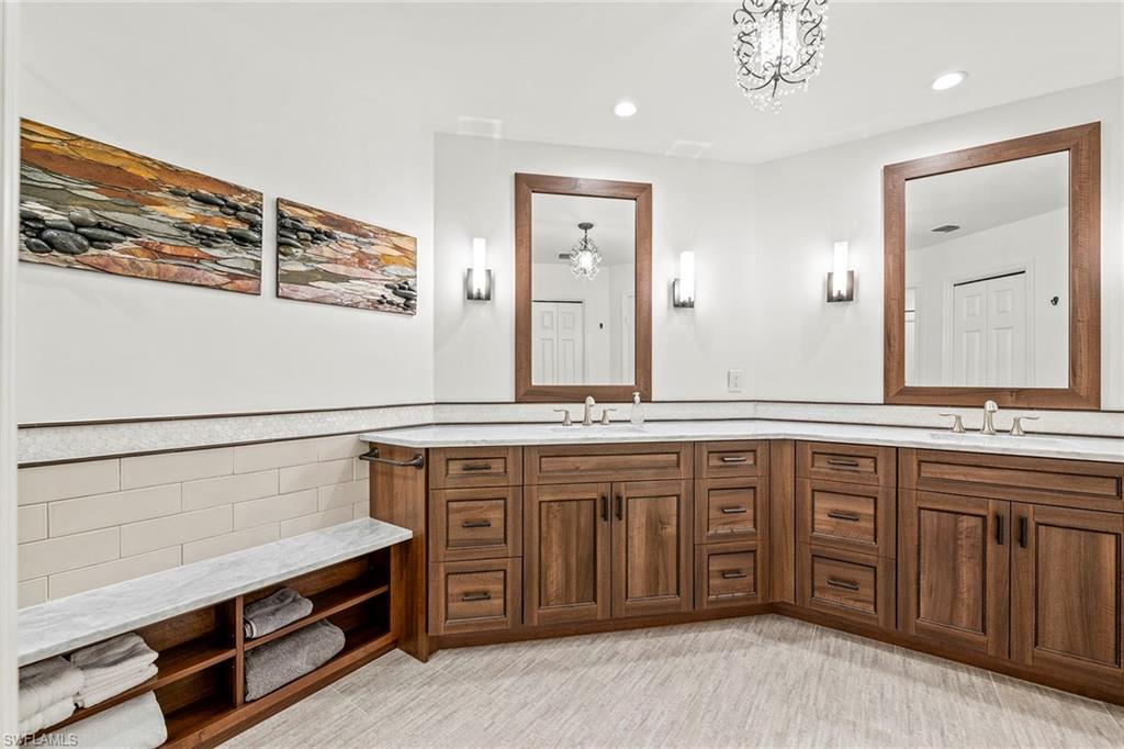 8479 Abbington CIR 1221