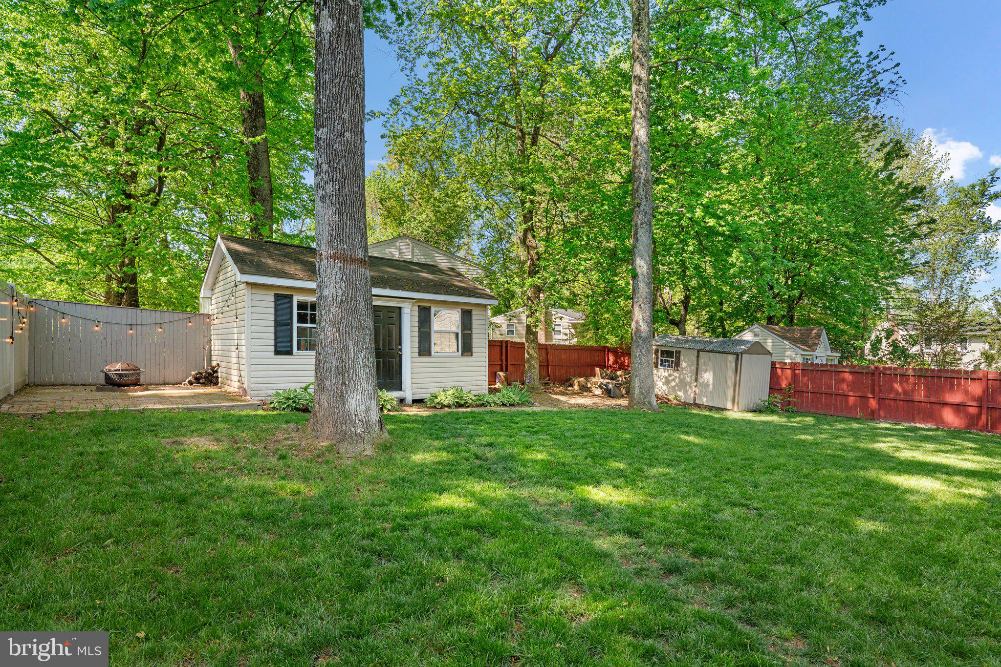 61 DIVIDING CREEK COURT