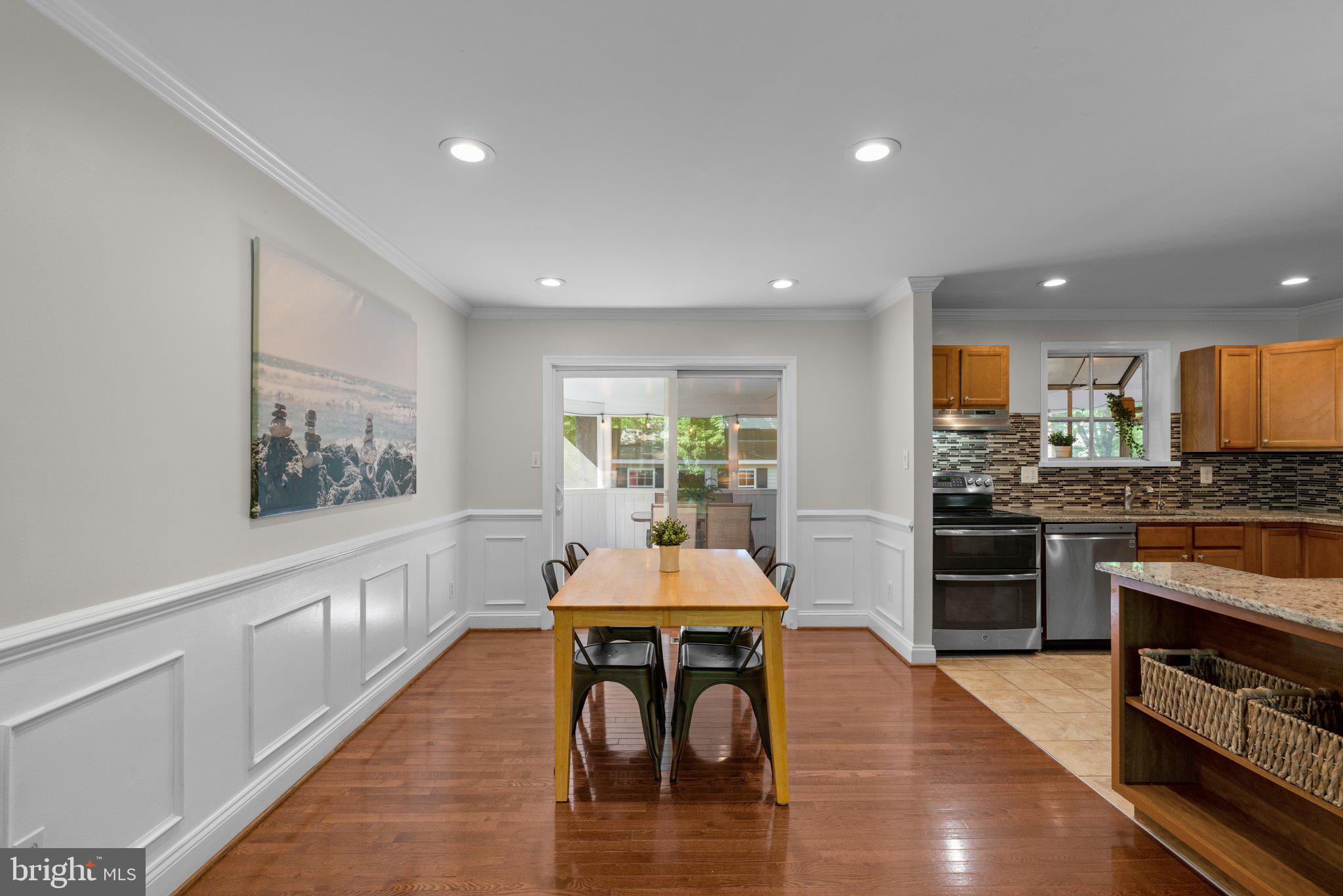 61 DIVIDING CREEK COURT