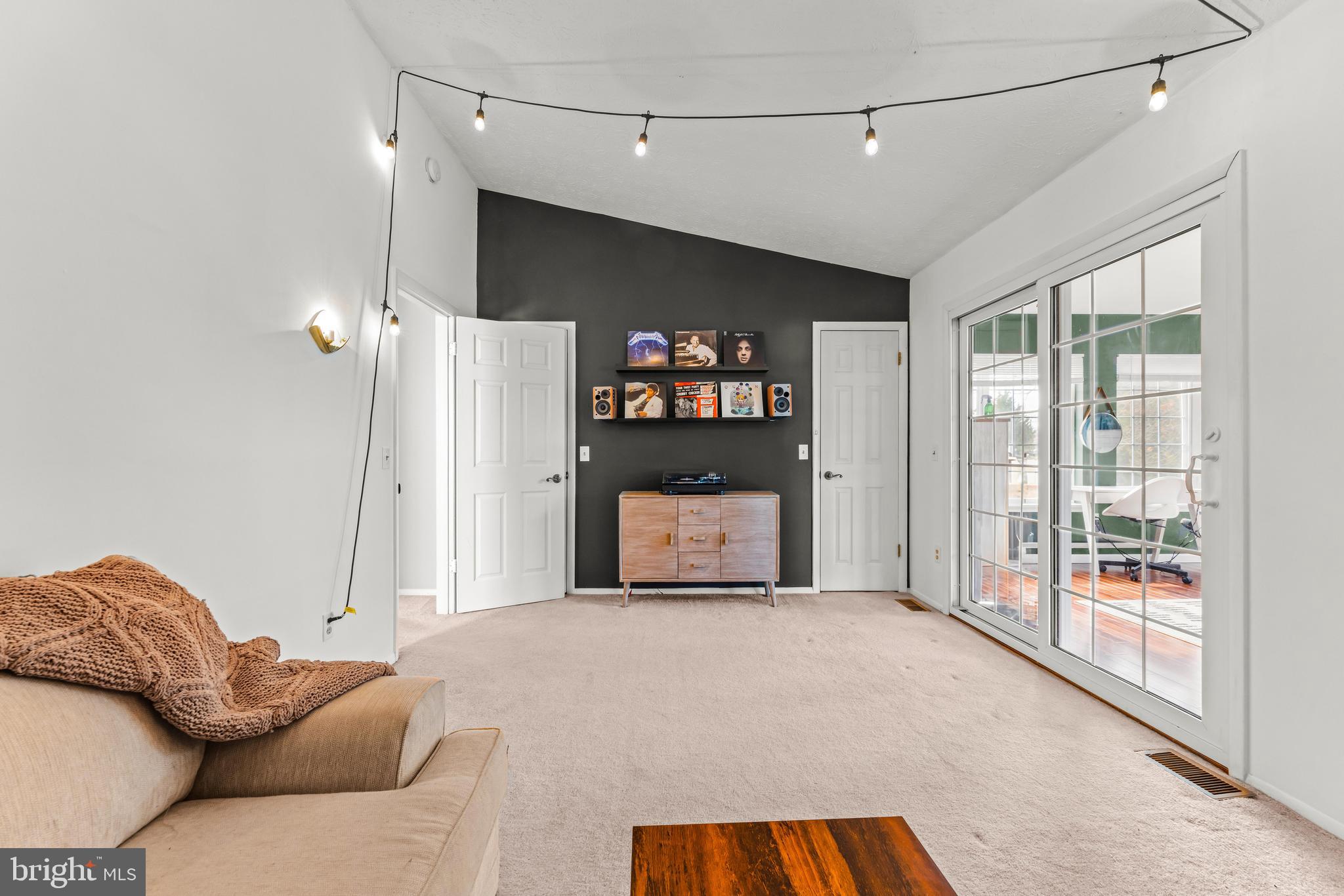 7946 COBBLER LANE