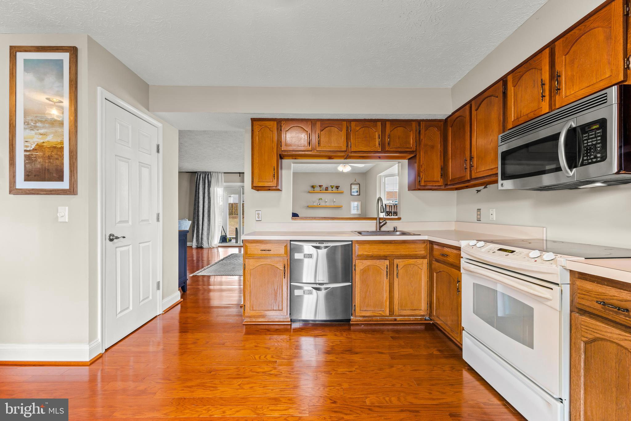 7946 COBBLER LANE
