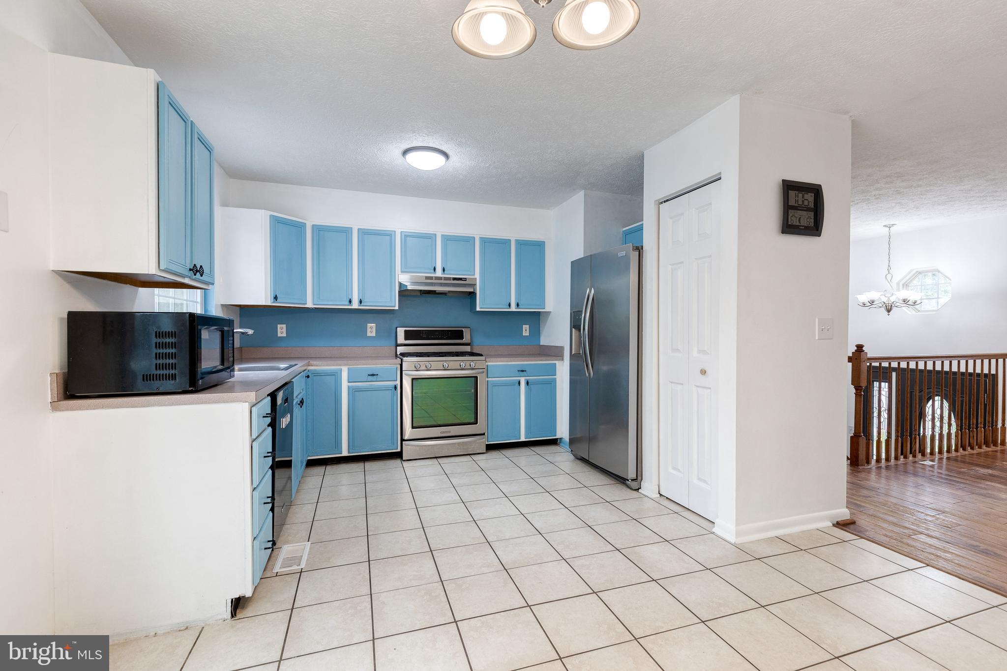 7871 DERO DRIVE