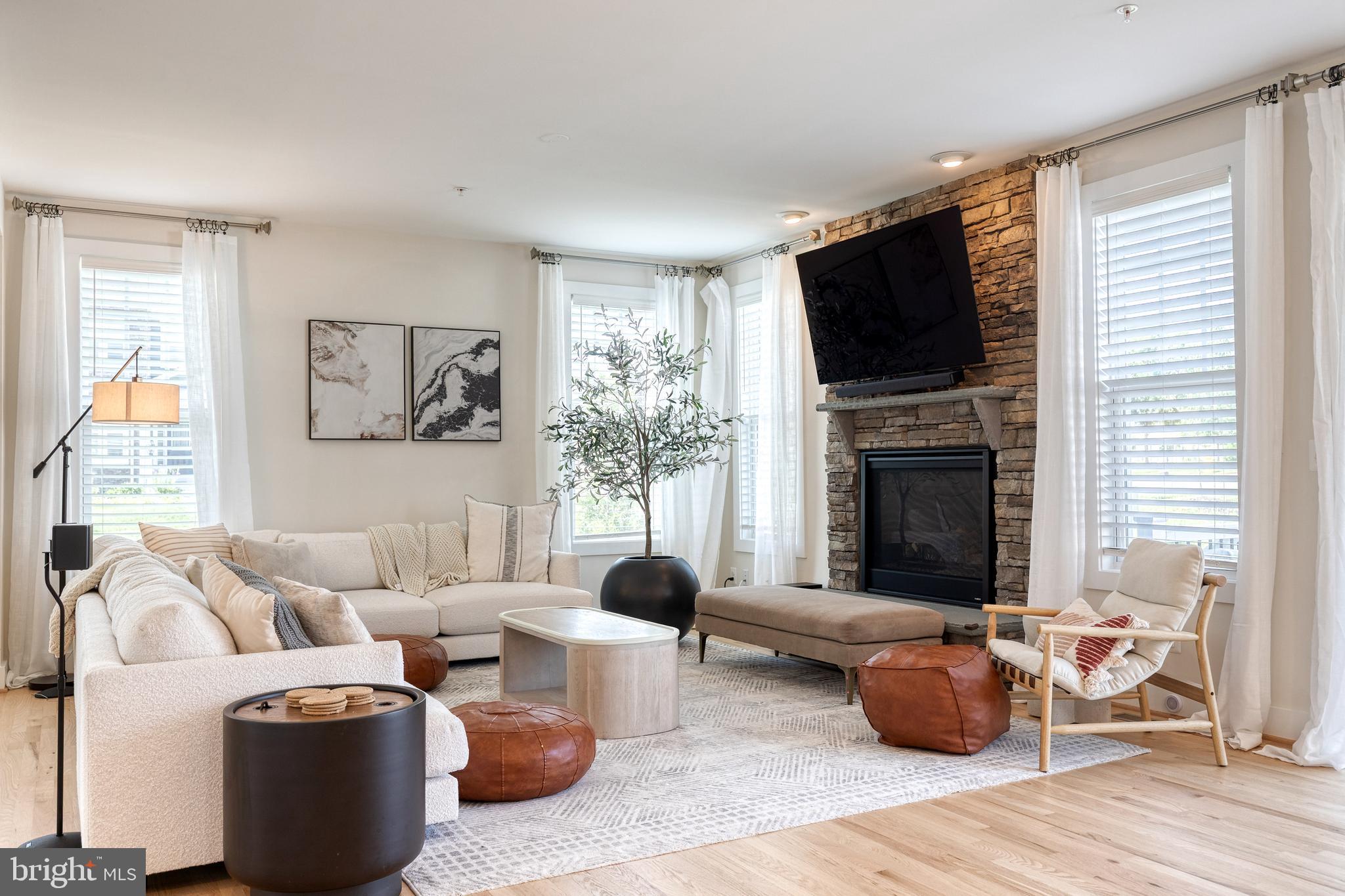 8142 DANNER DRIVE