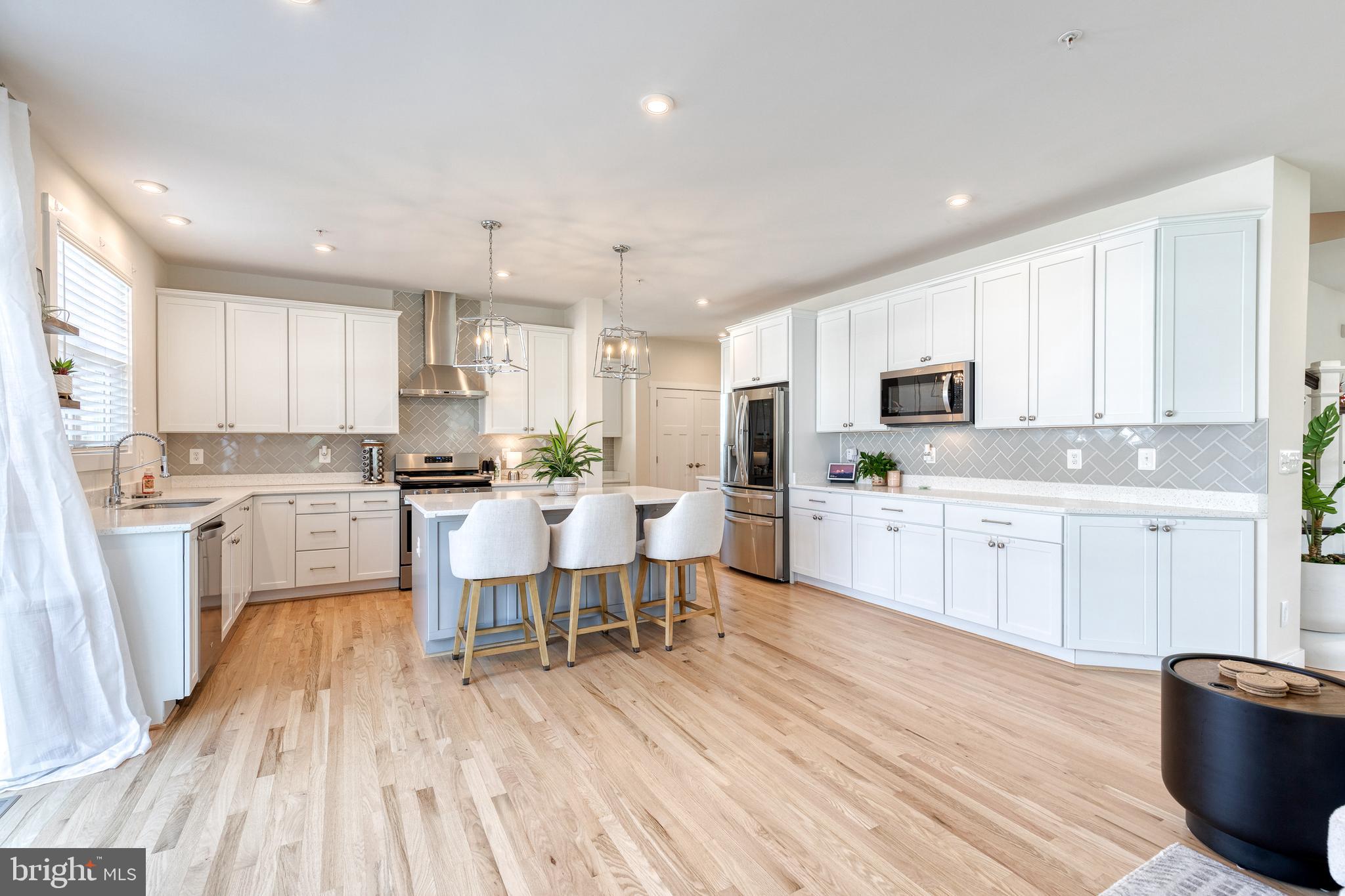 8142 DANNER DRIVE