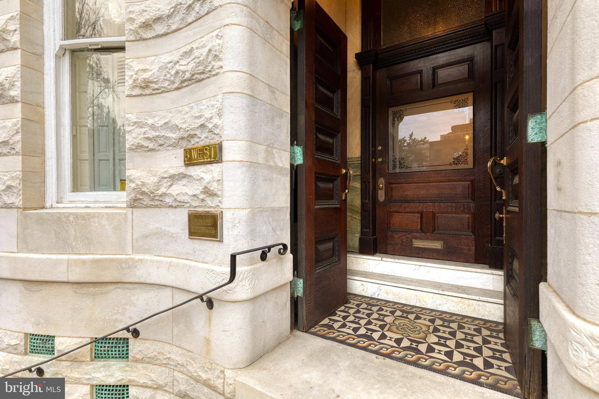 6 W MOUNT VERNON PLACE 101 AND 201
