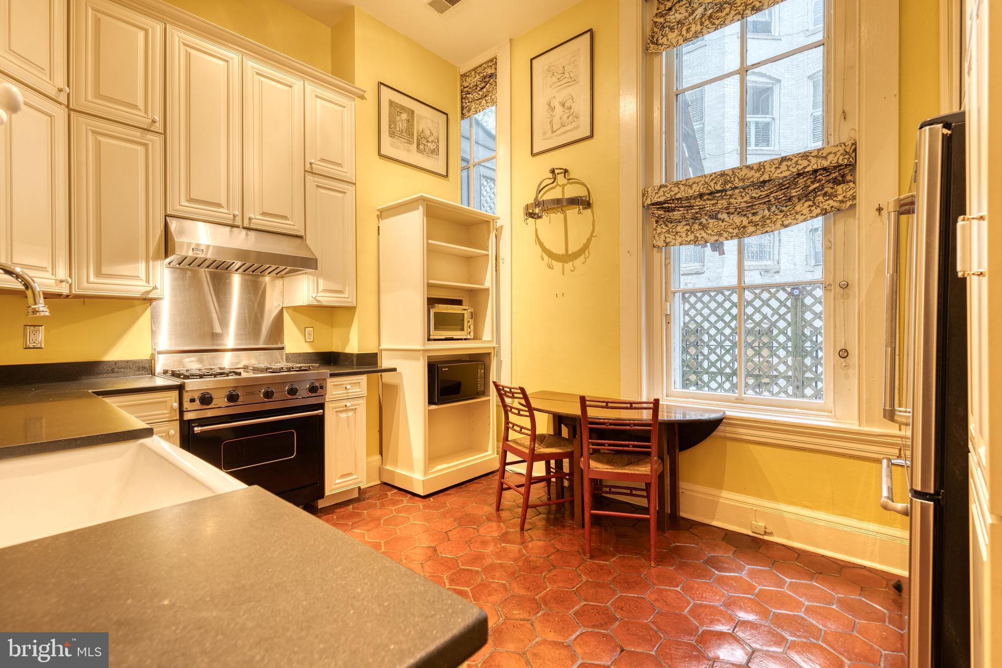 6 W MOUNT VERNON PLACE 101 AND 201