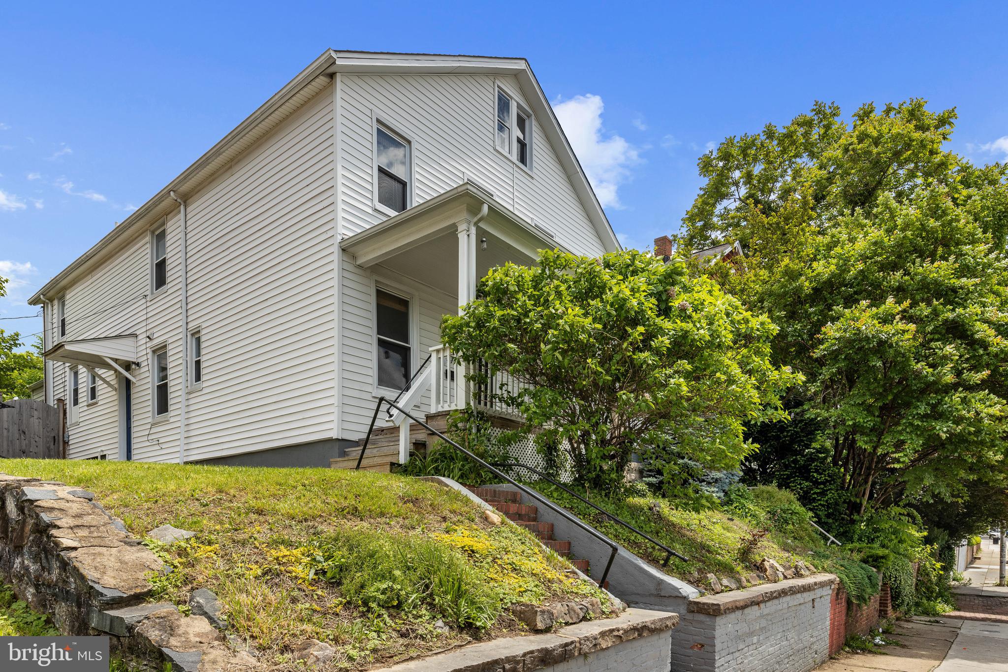 3725 FALLS ROAD
