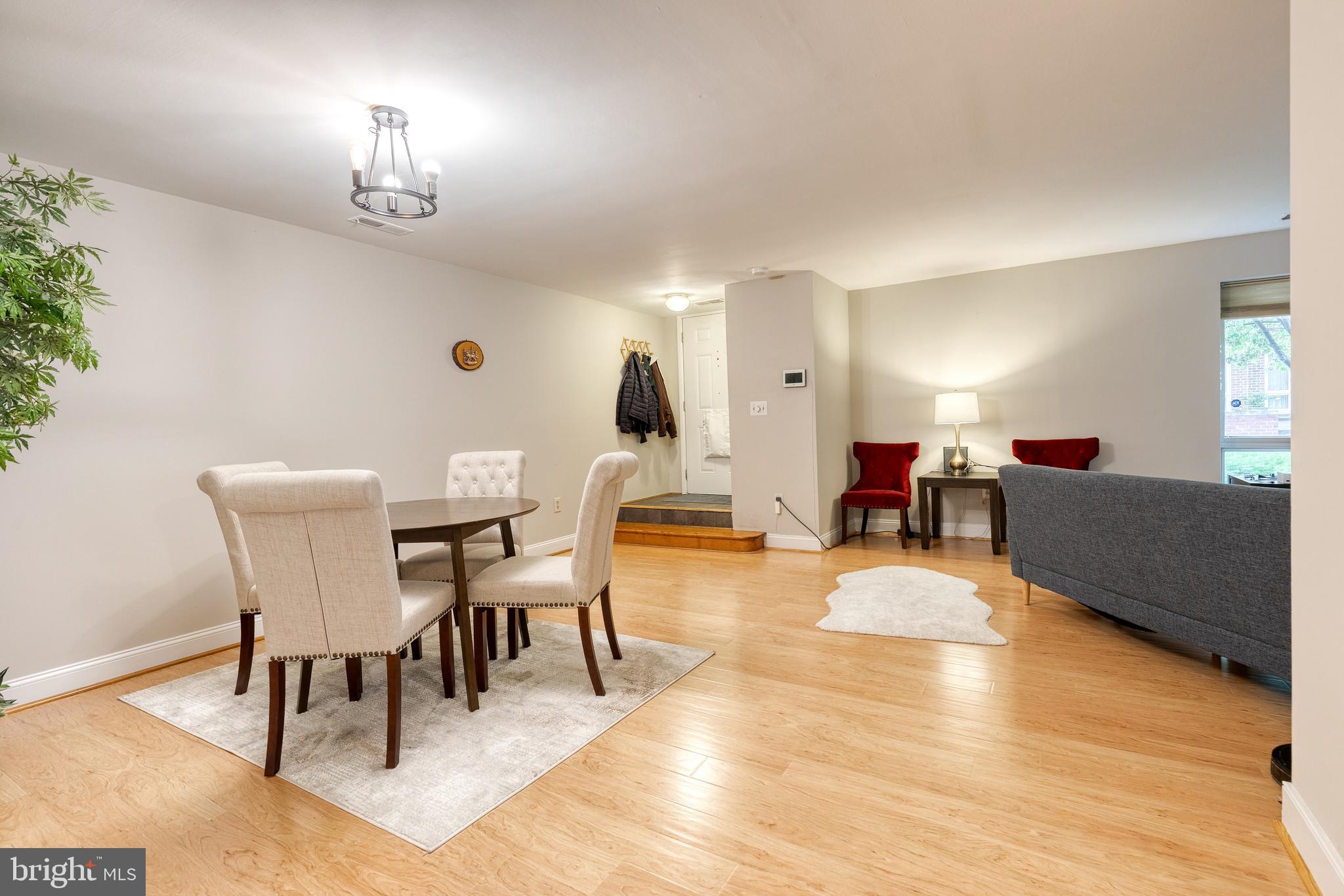16 W HILL STREET R 12