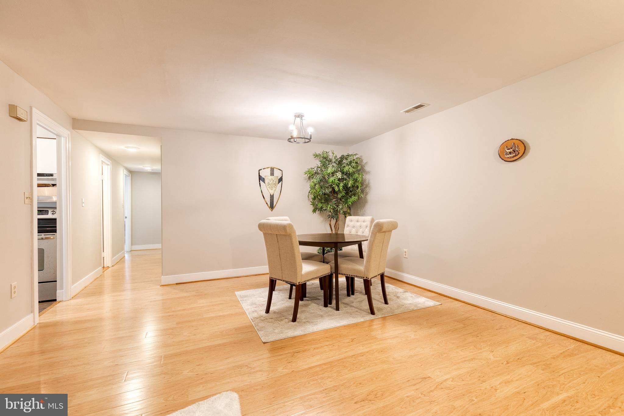 16 W HILL STREET R 12