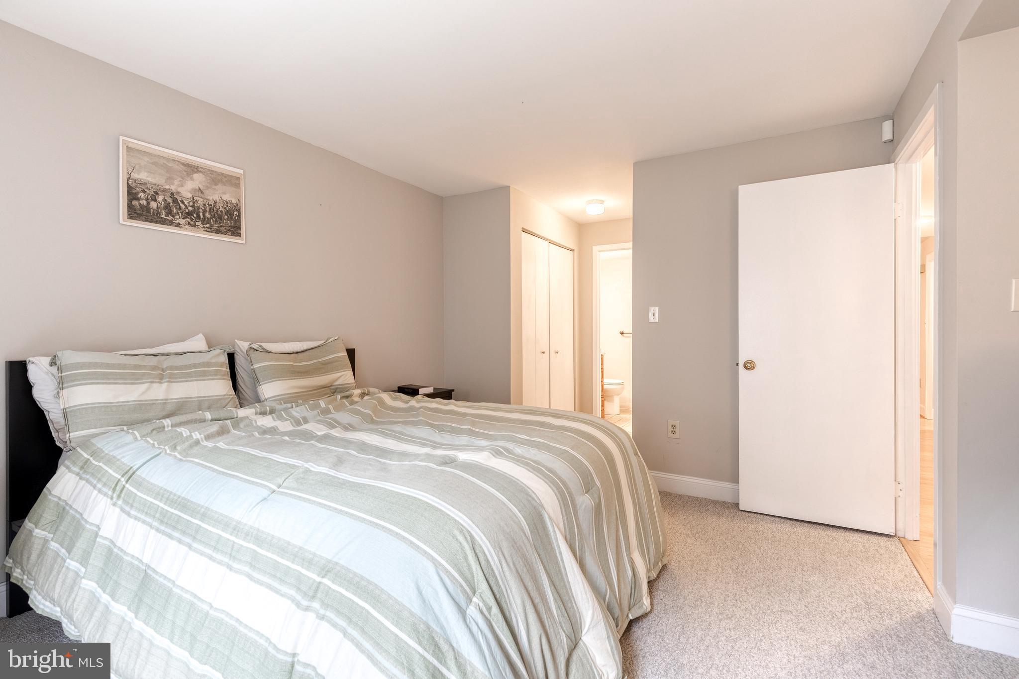 16 W HILL STREET R 12