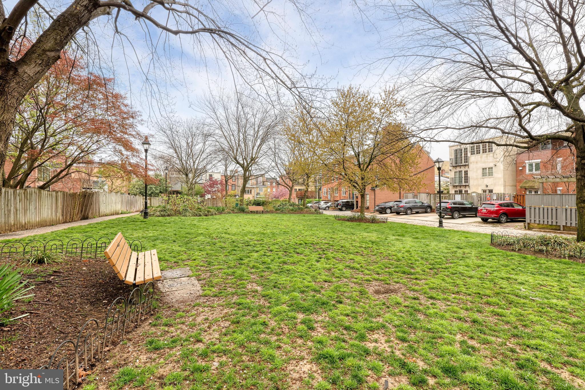 16 W HILL STREET R 12