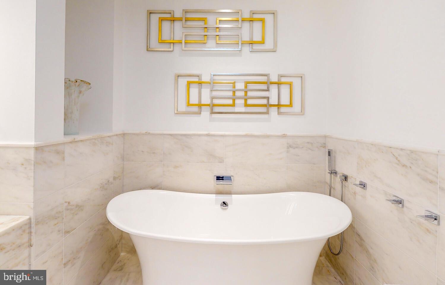 300 INTERNATIONAL DRIVE 2501