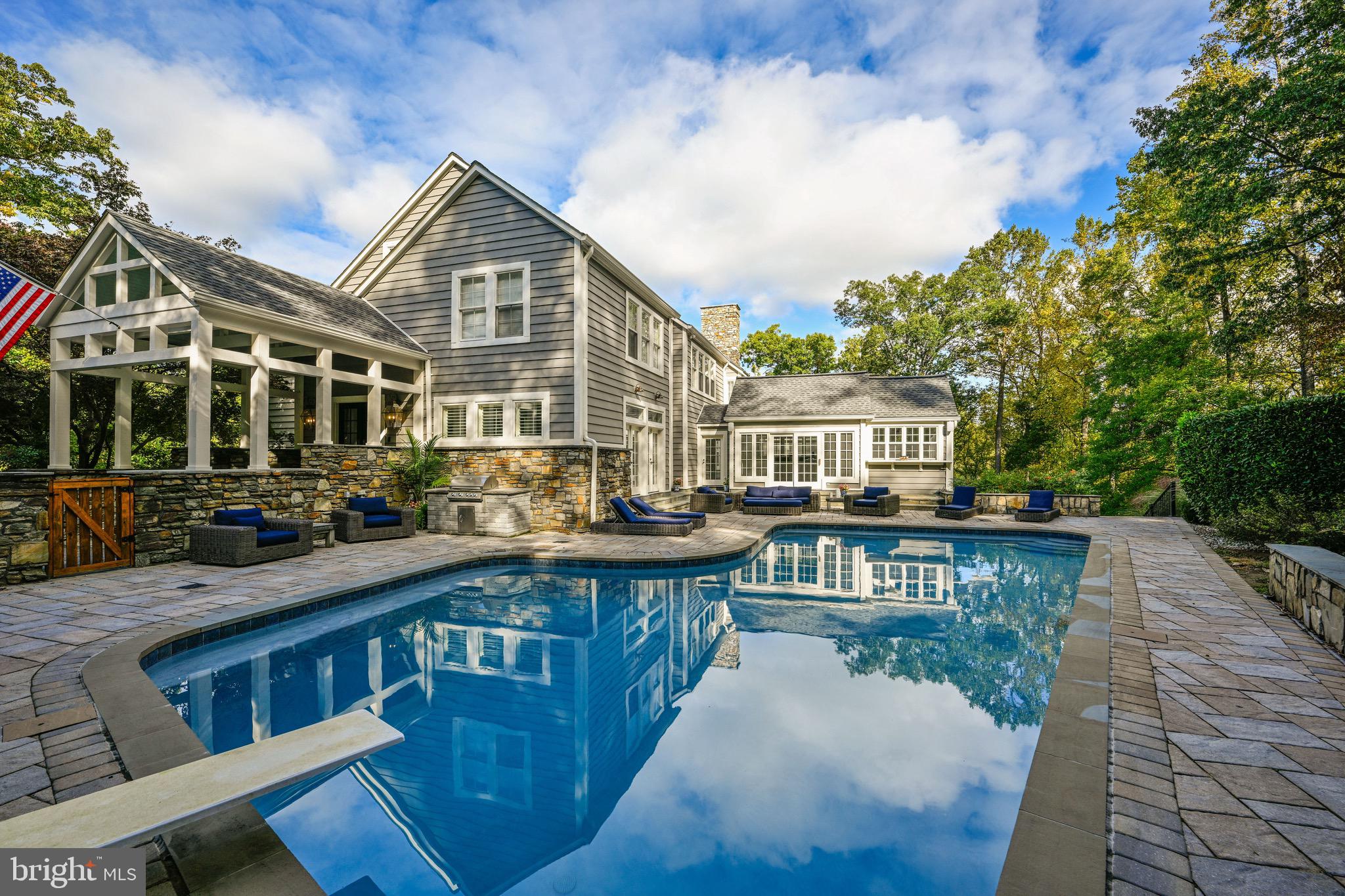 26 HIGHFIELD COURT