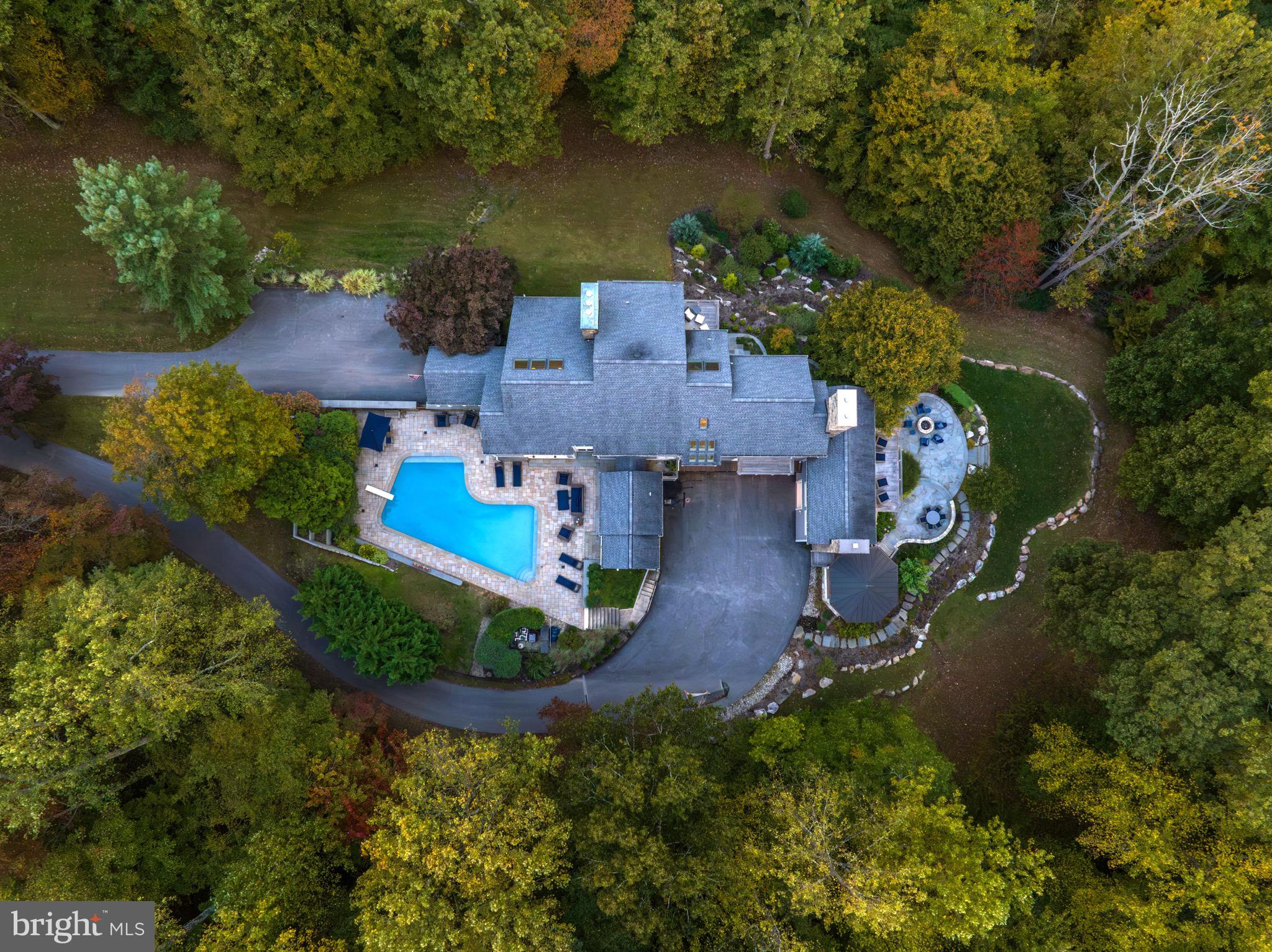 26 HIGHFIELD COURT