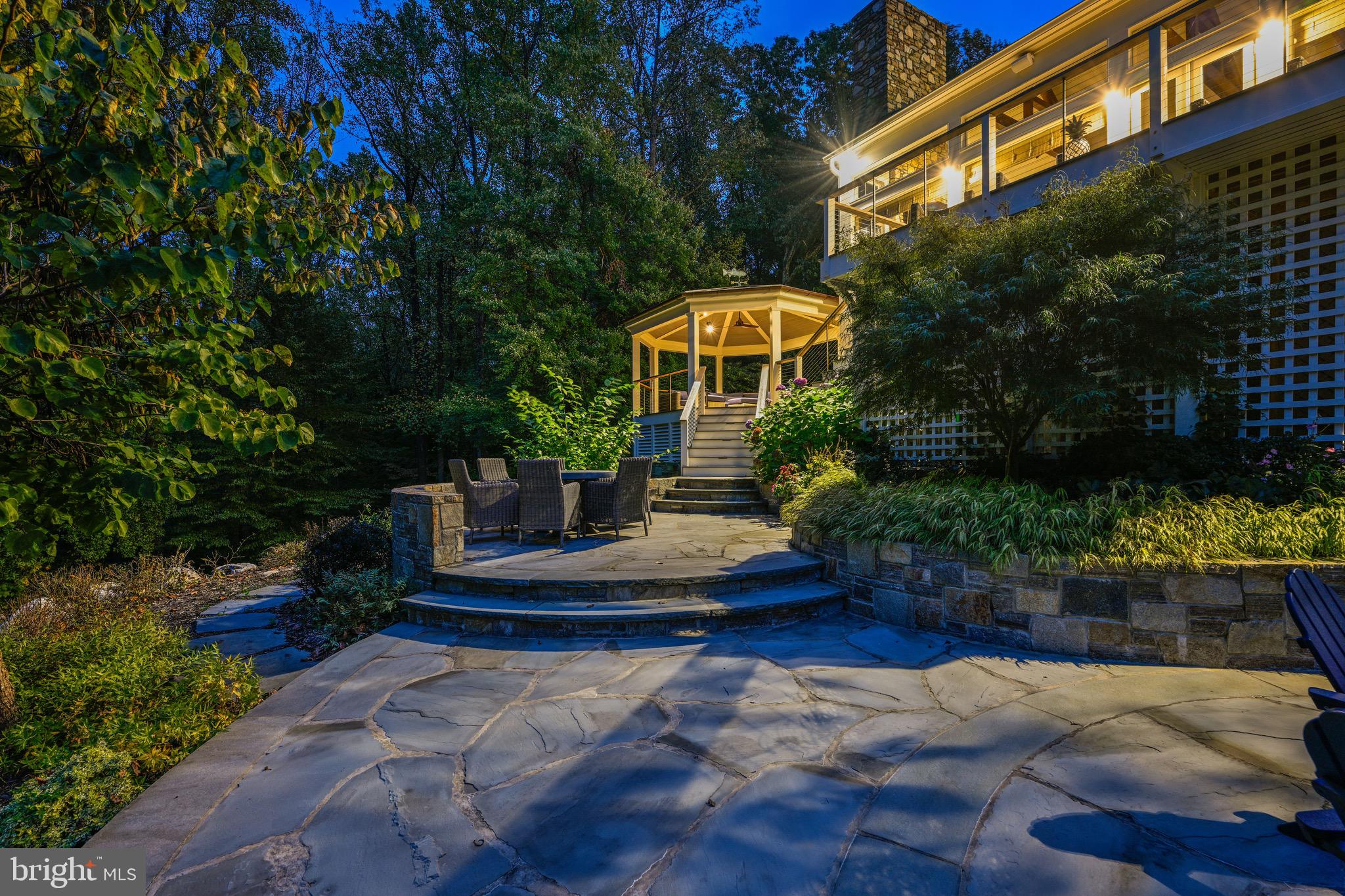 26 HIGHFIELD COURT